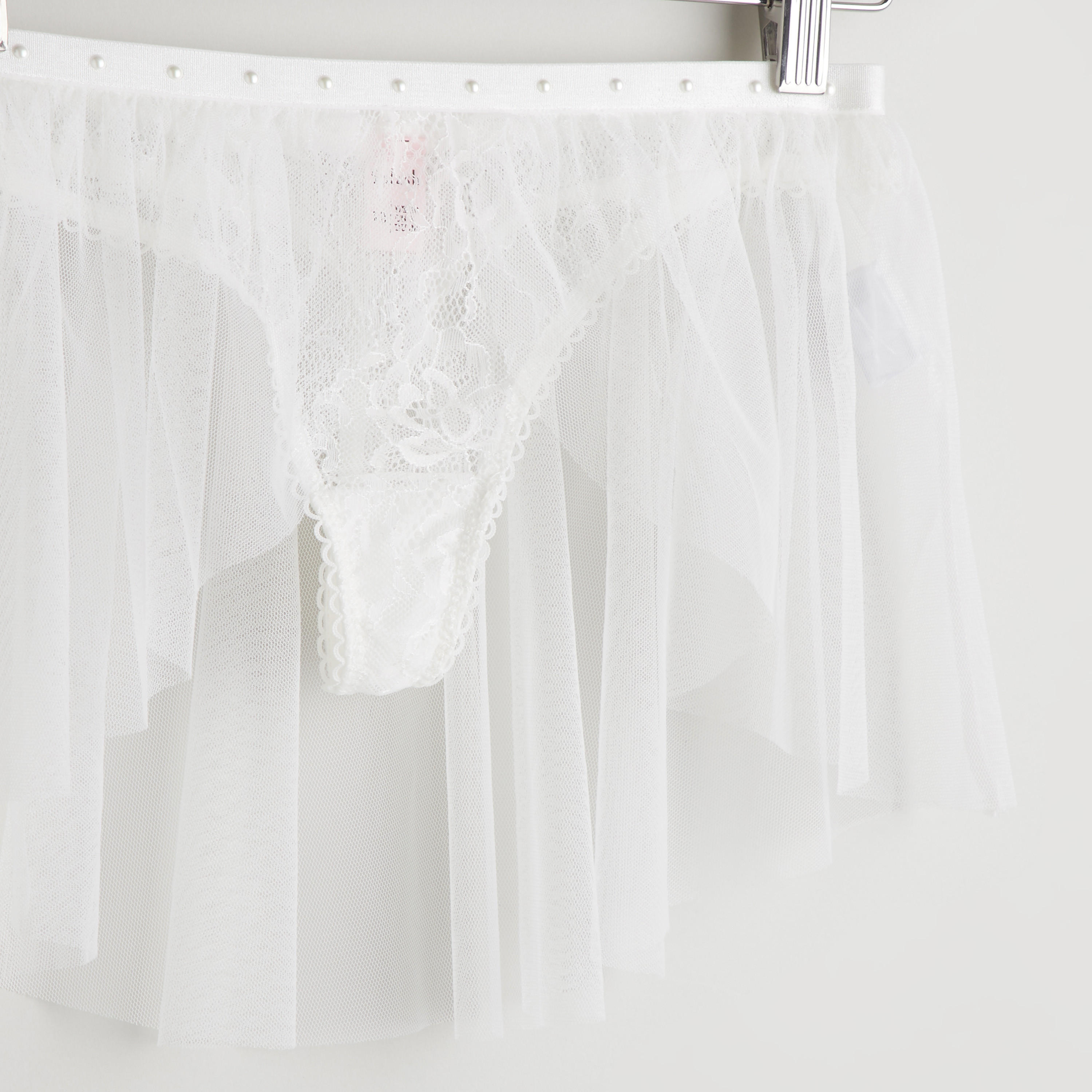 صدريّة مزينة بالدانتيل مع ثونغ-women-clothing-nightwear-pyjamas-longsets-image-7