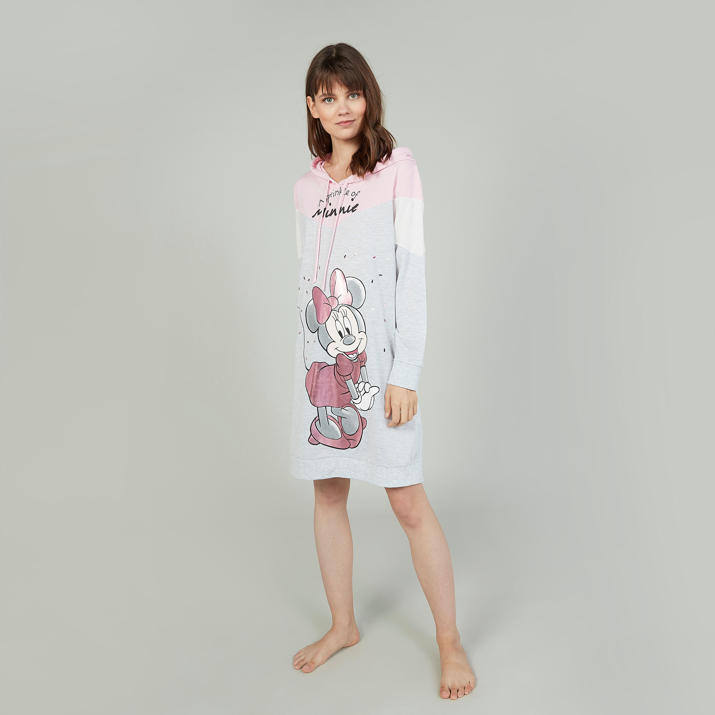 فستان نوم بأكمام طويلة وطبعات ميني ماوس-women-clothing-nightwear-nighties-image-2