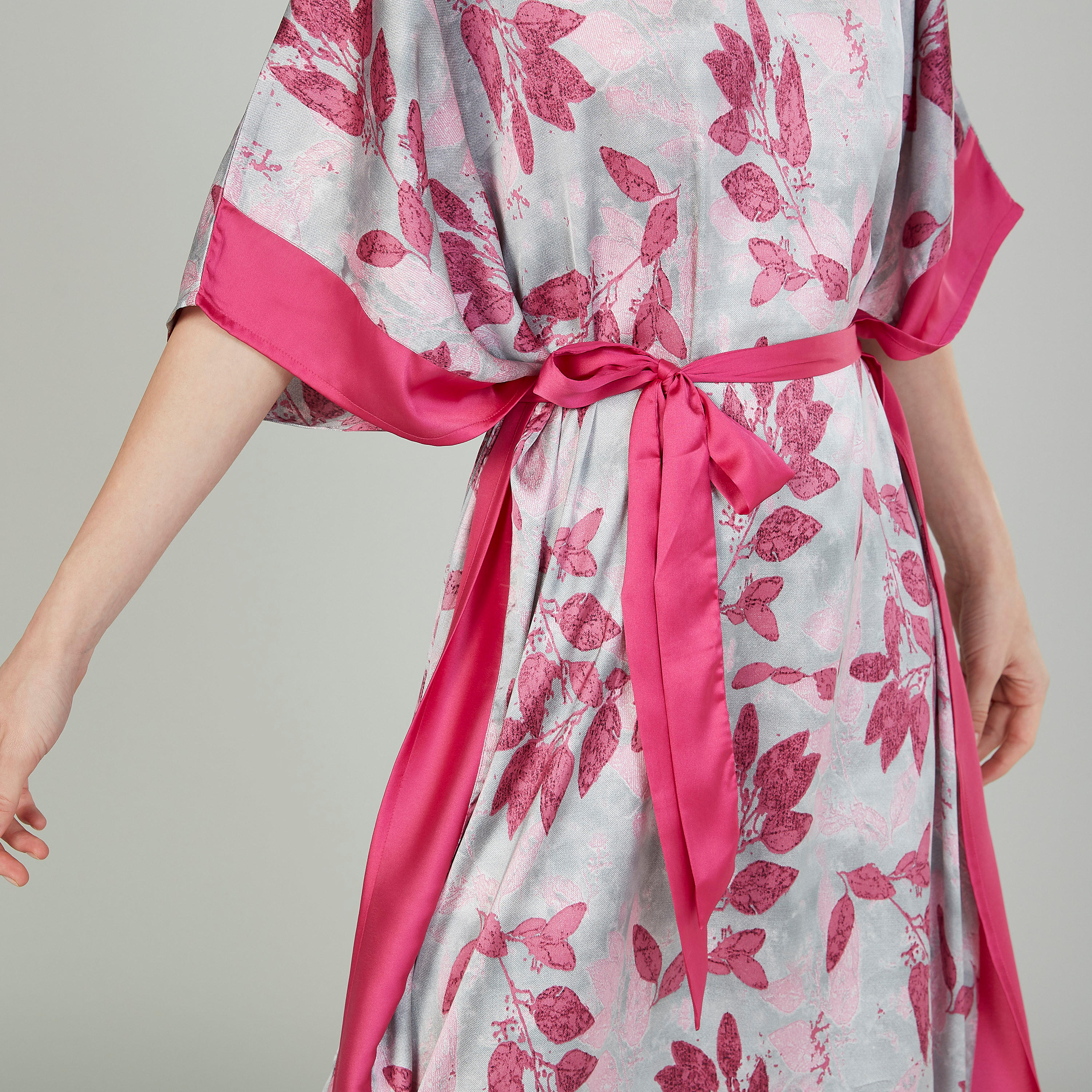 قميص نوم بأكمام متصلة وأربطة وطبعات-women-clothing-nightwear-nighties-image-3