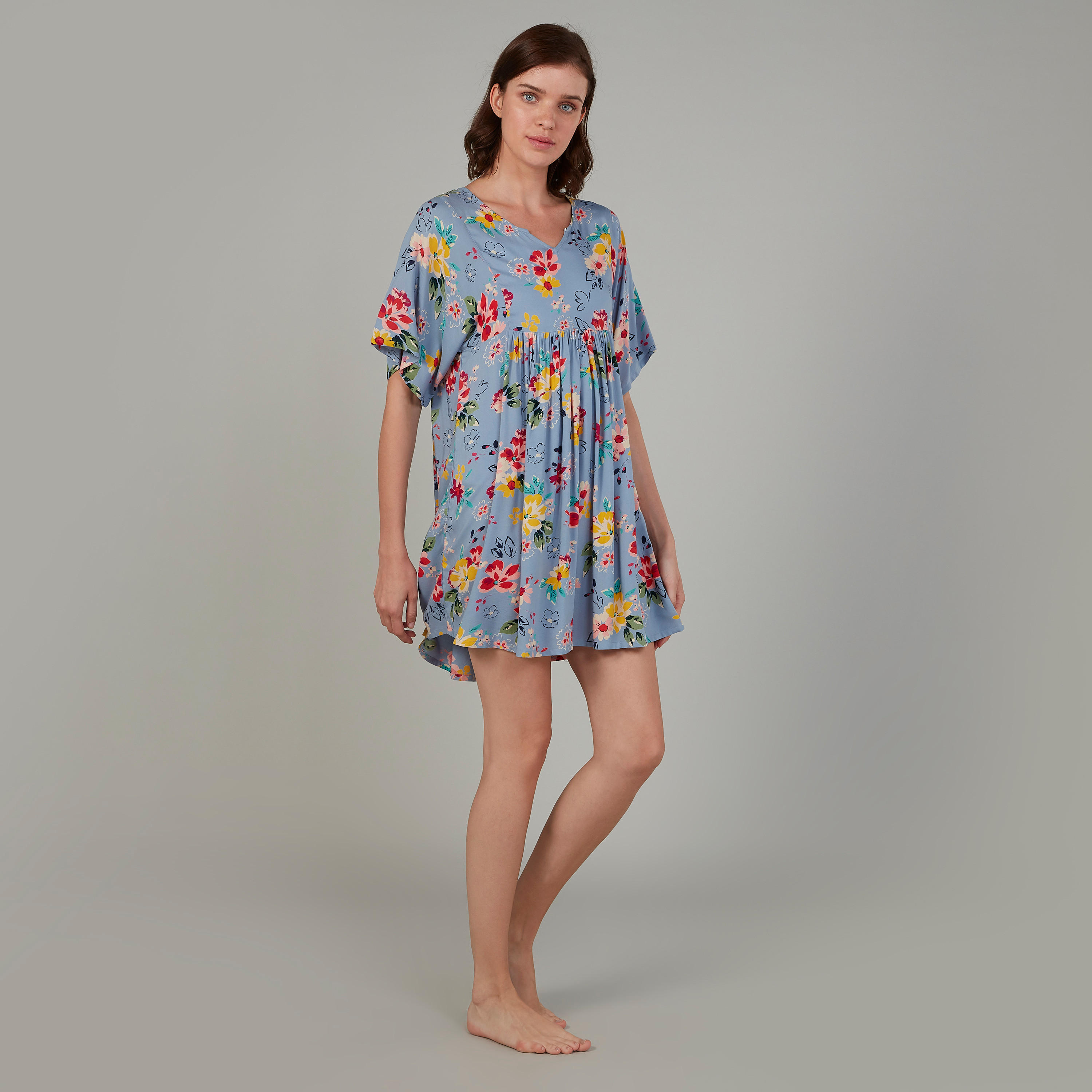قميص نوم بياقة V وأكمام واسعة بألوان متعددة - طقم من قطعتين-women-clothing-nightwear-nighties-image-3