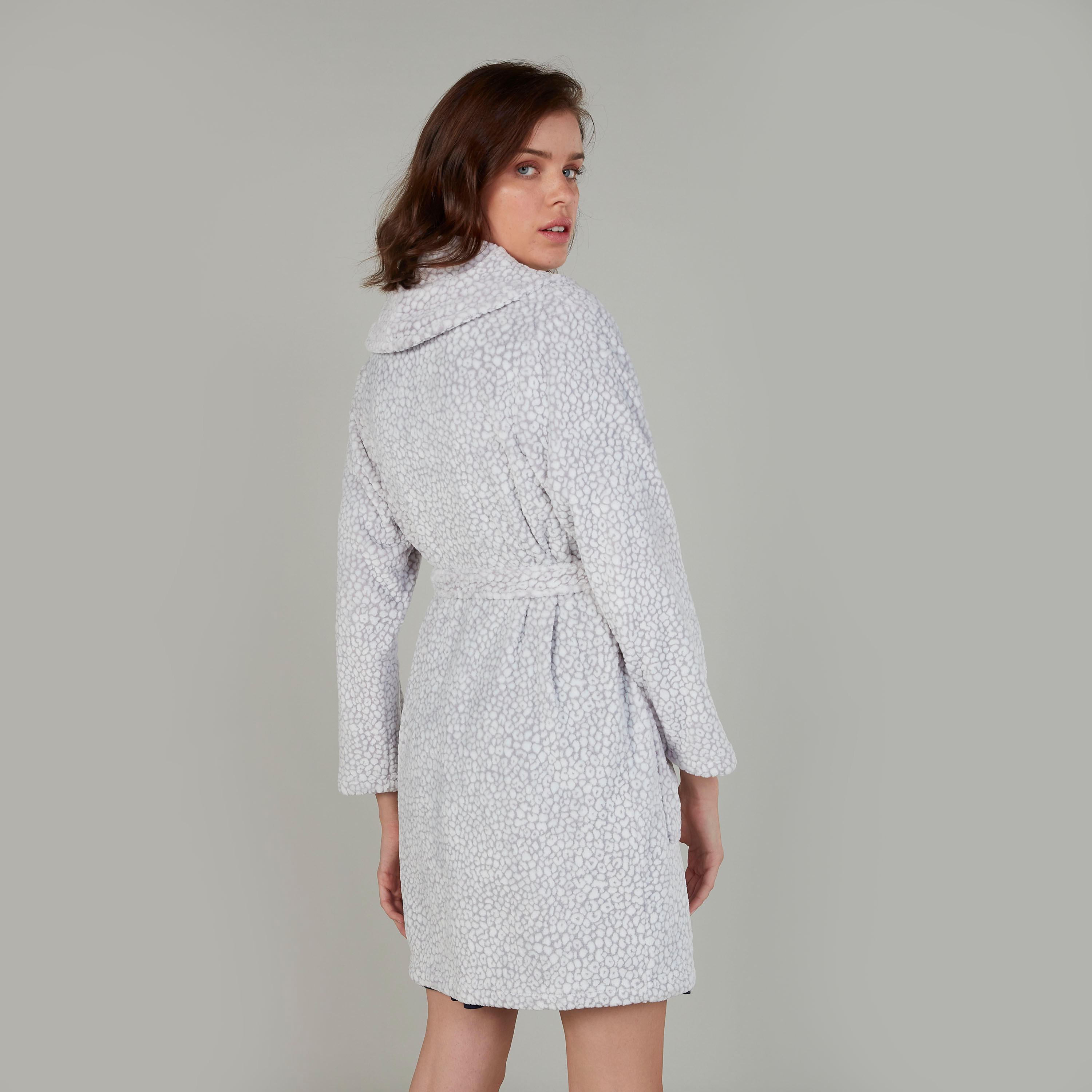 روب بارز الملمس بأكمام طويلة وأربطة-women-clothing-nightwear-robes-image-4