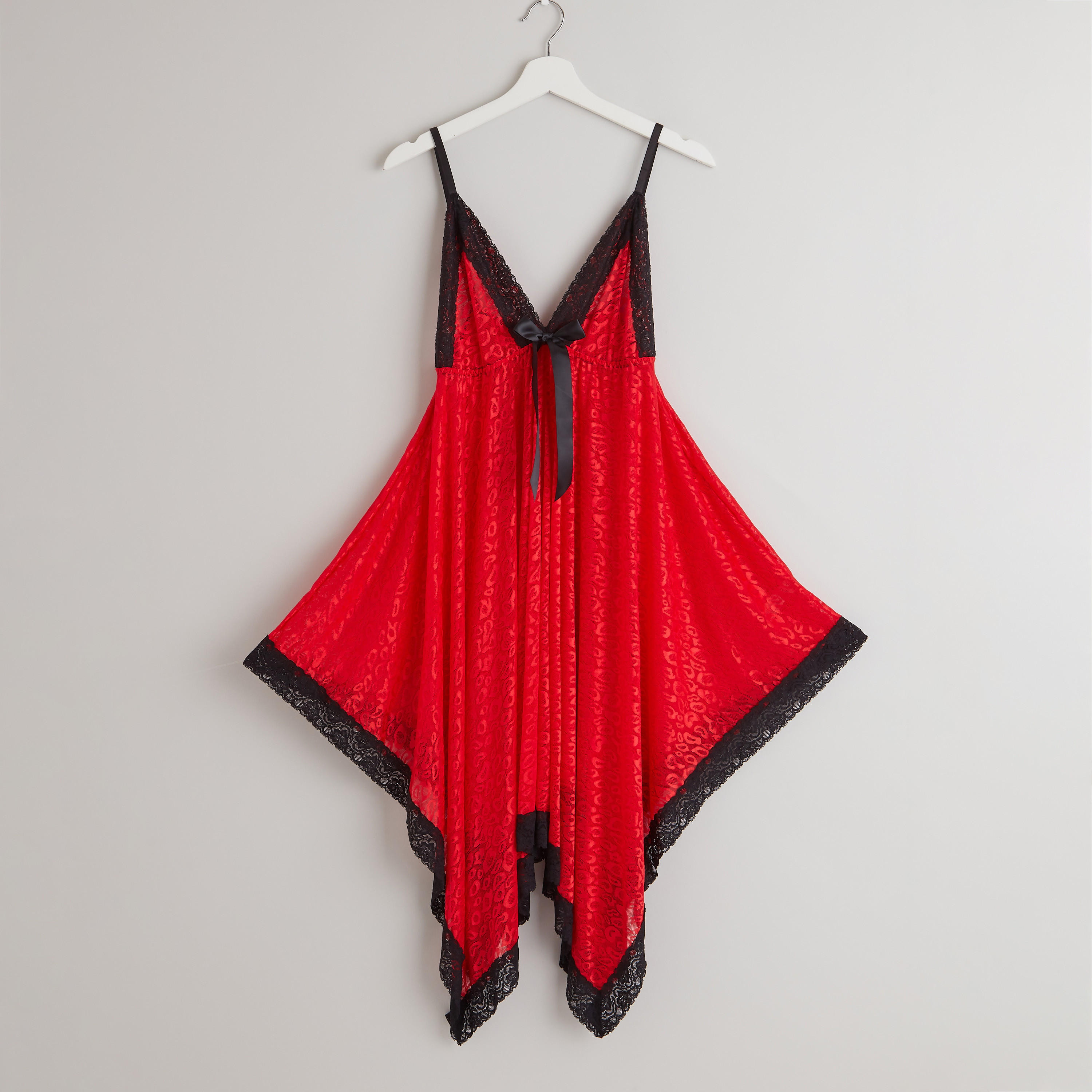 قميص نوم متوسط الطول بياقة V وتفاصيل دانتيل مع ثونج-women-clothing-nightwear-nighties-image-2