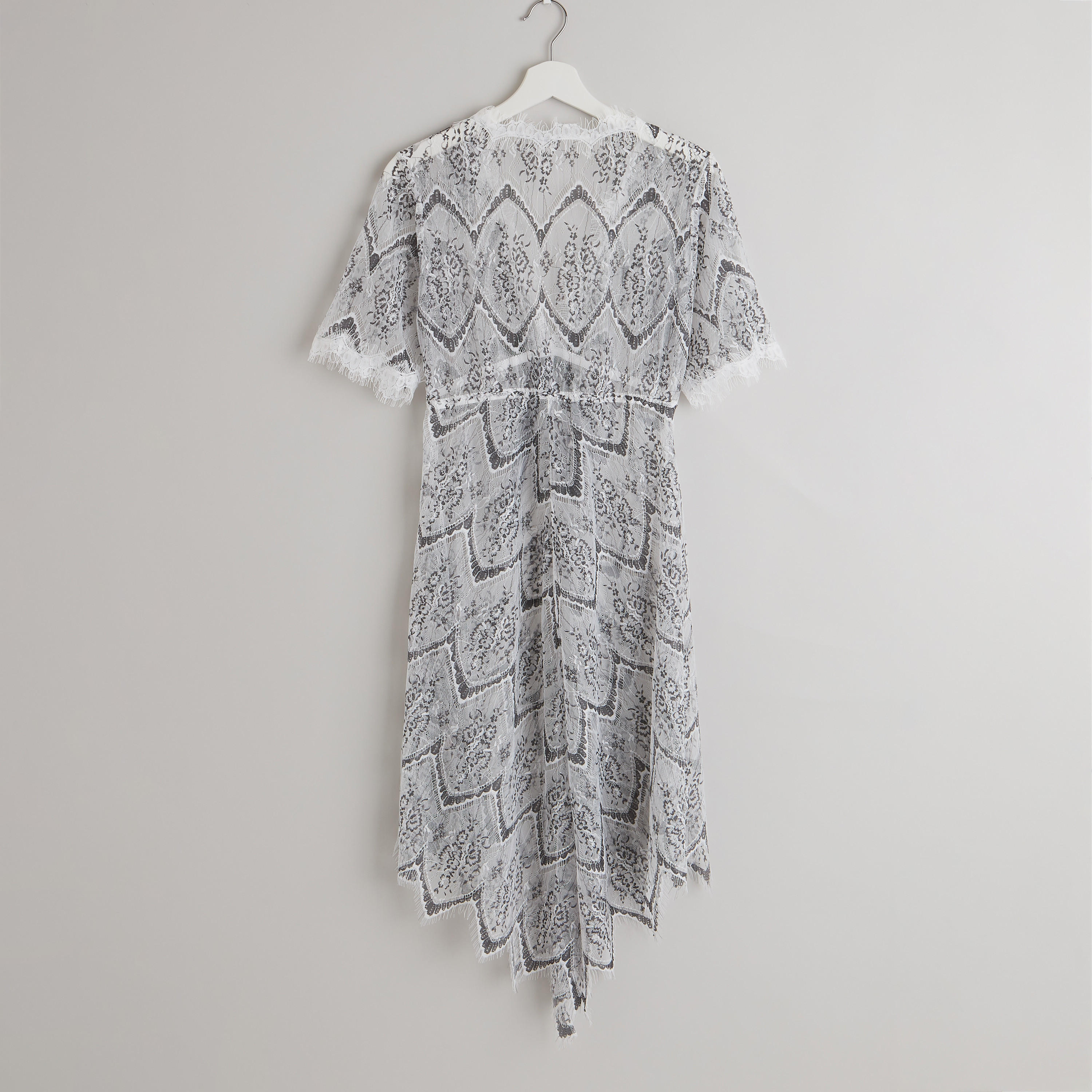 قميص قصيربياقة V وأكمام قصيرة بطبعات مع ثونج-women-clothing-nightwear-nighties-image-4