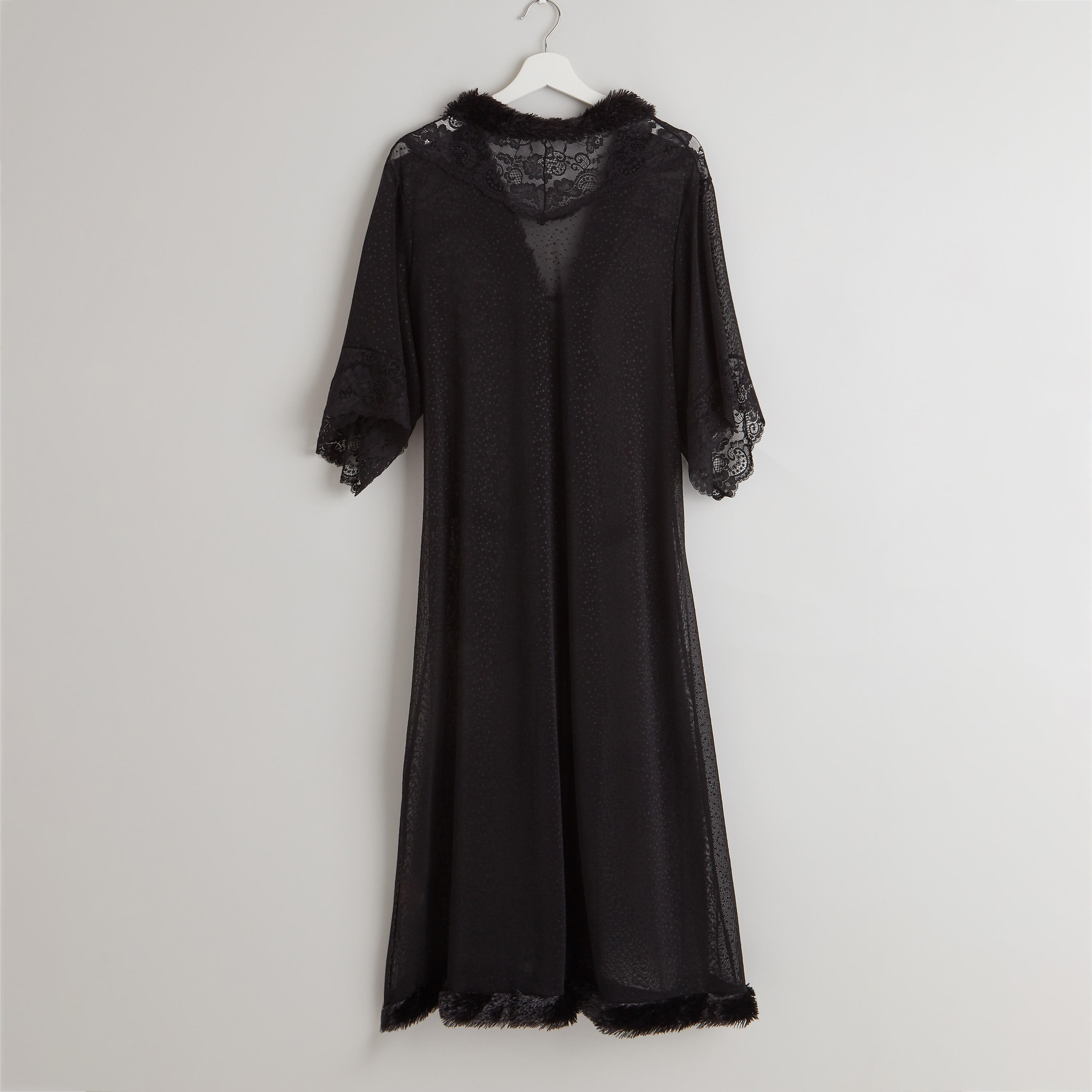 طقم نوم بتفاصيل دانتيل مع أربطة وثونغ - 3 قطع-women-clothing-nightwear-nighties-image-5