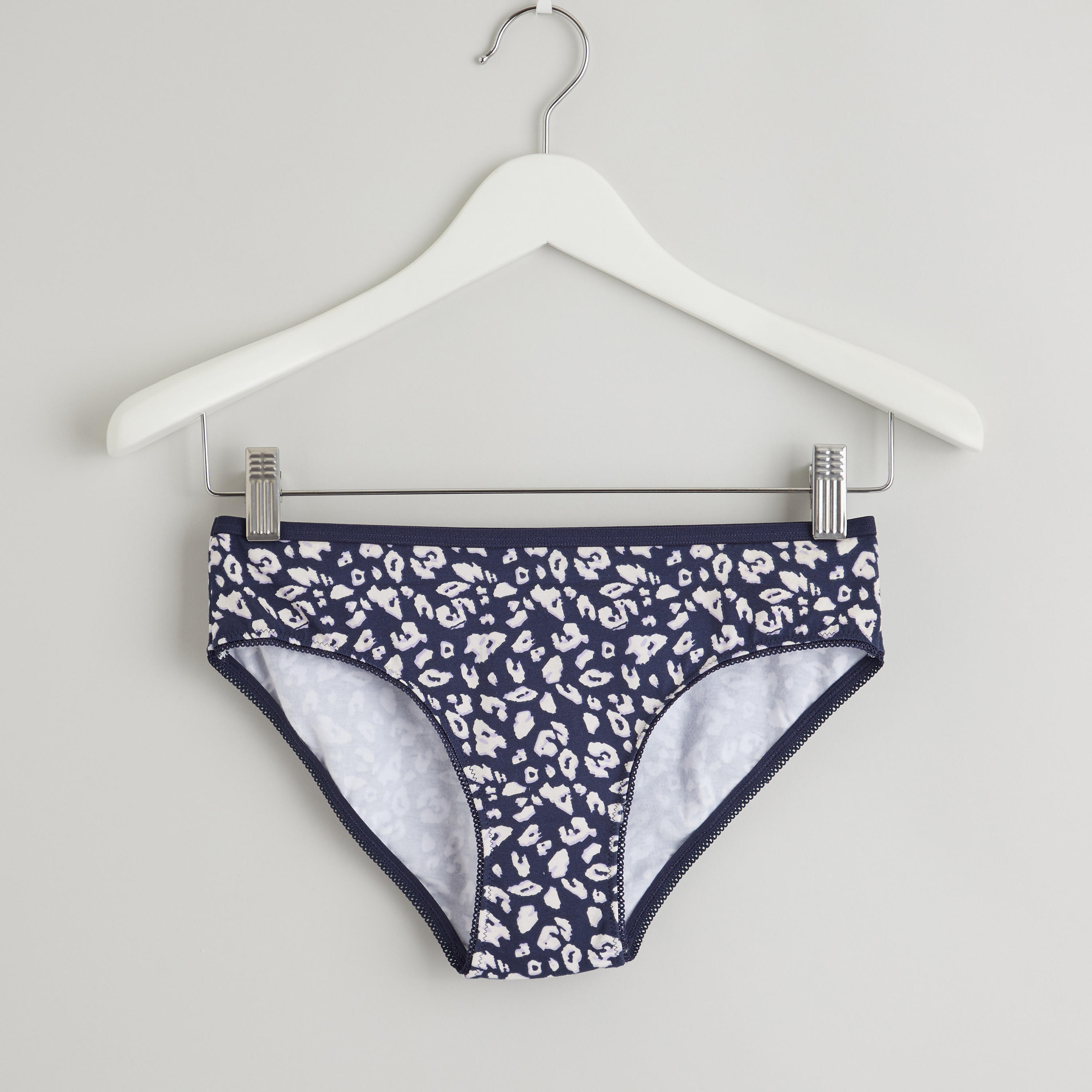 سراويل داخلية مقلّمة بخصر مطّاطي-women-clothing-lingerie-panties-image-2