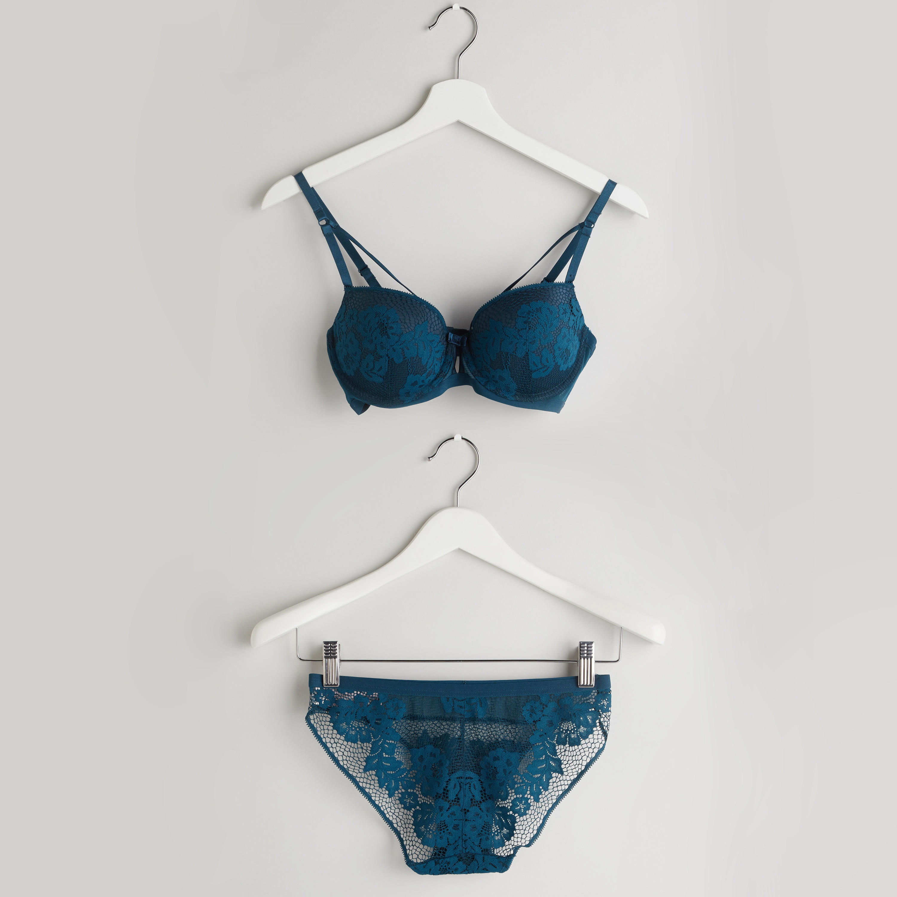 Lace Padded Push-Up Bra with Hipster Briefs-women-clothing-lingerie-lingeriesets-image-1