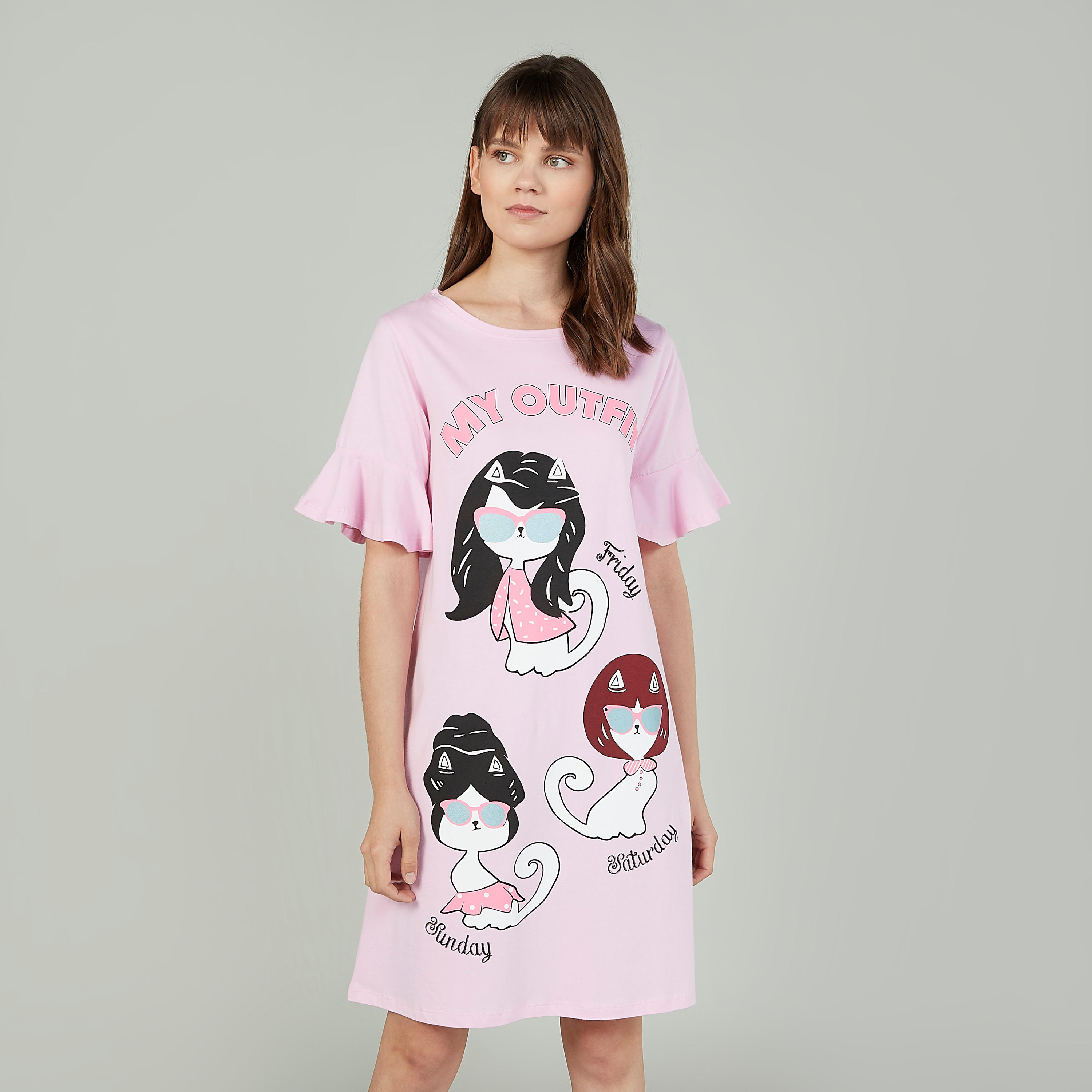 فستان نوم مستدام بأكمام واسعة وطبعات - طقم من قطعتين-women-clothing-nightwear-nighties-image-2