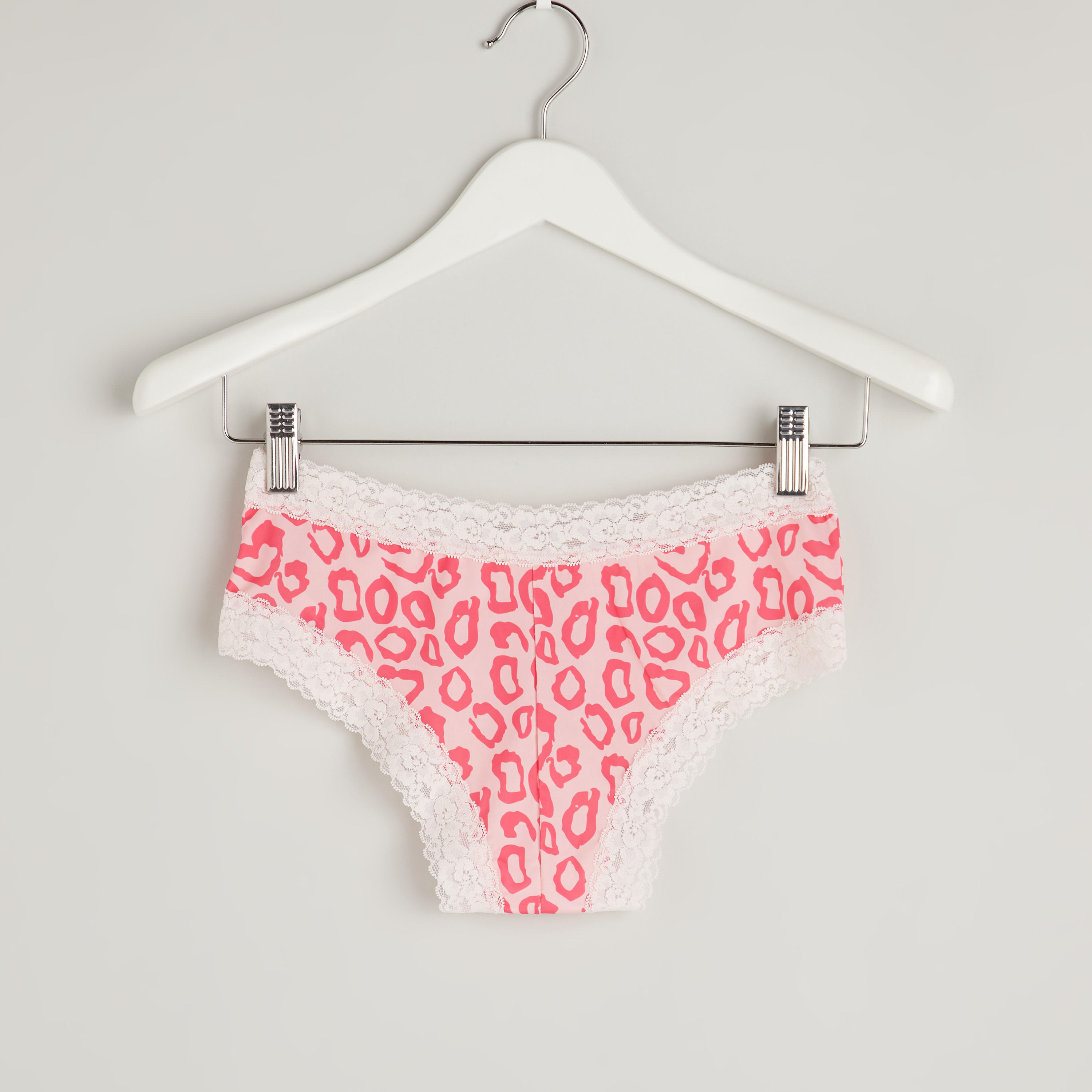 سراويل داخلية بتفاصيل دانتيل وطبعات-women-clothing-lingerie-panties-image-1