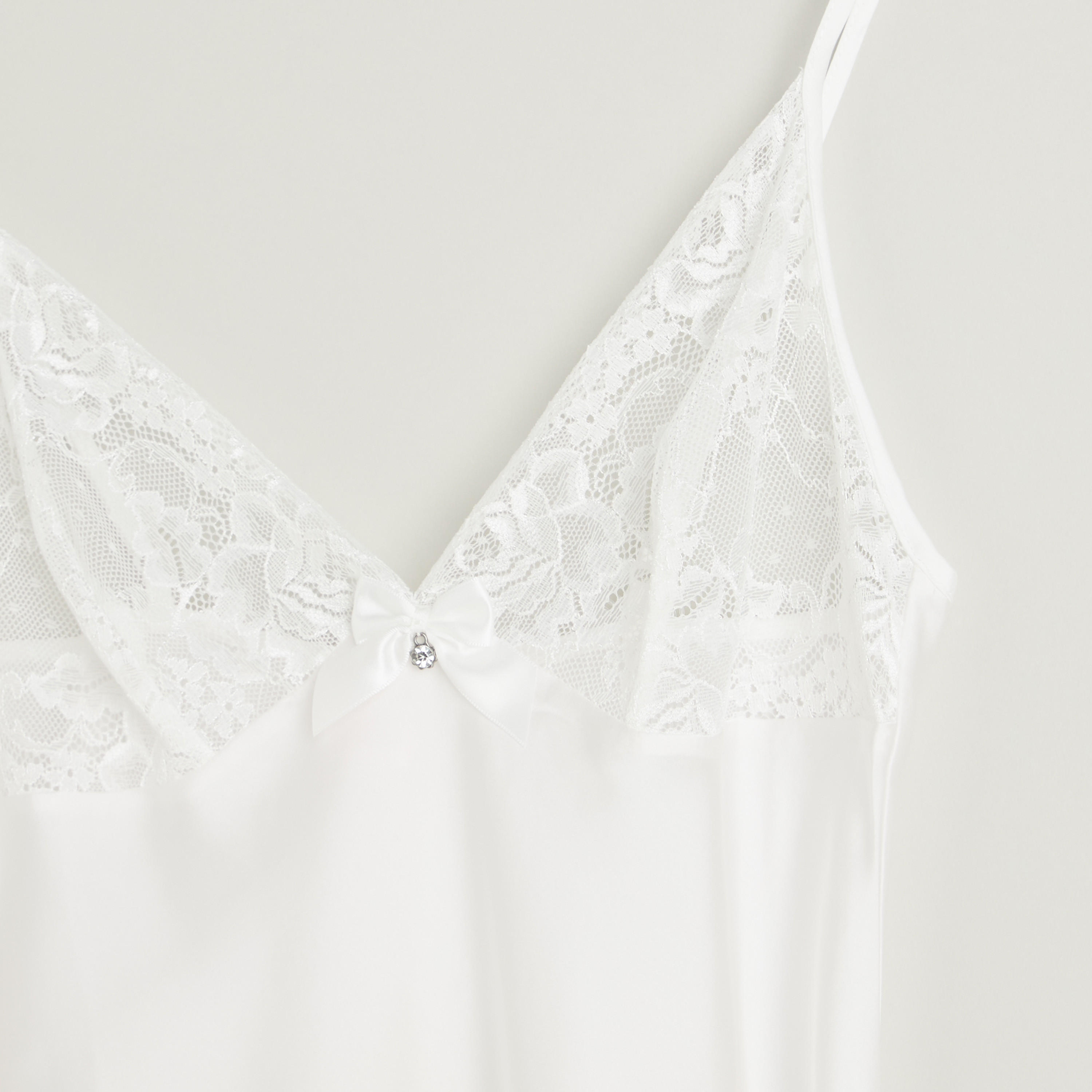 قميص نوم دون أكمام بتفاصيل دانتيل-women-clothing-nightwear-nighties-image-3
