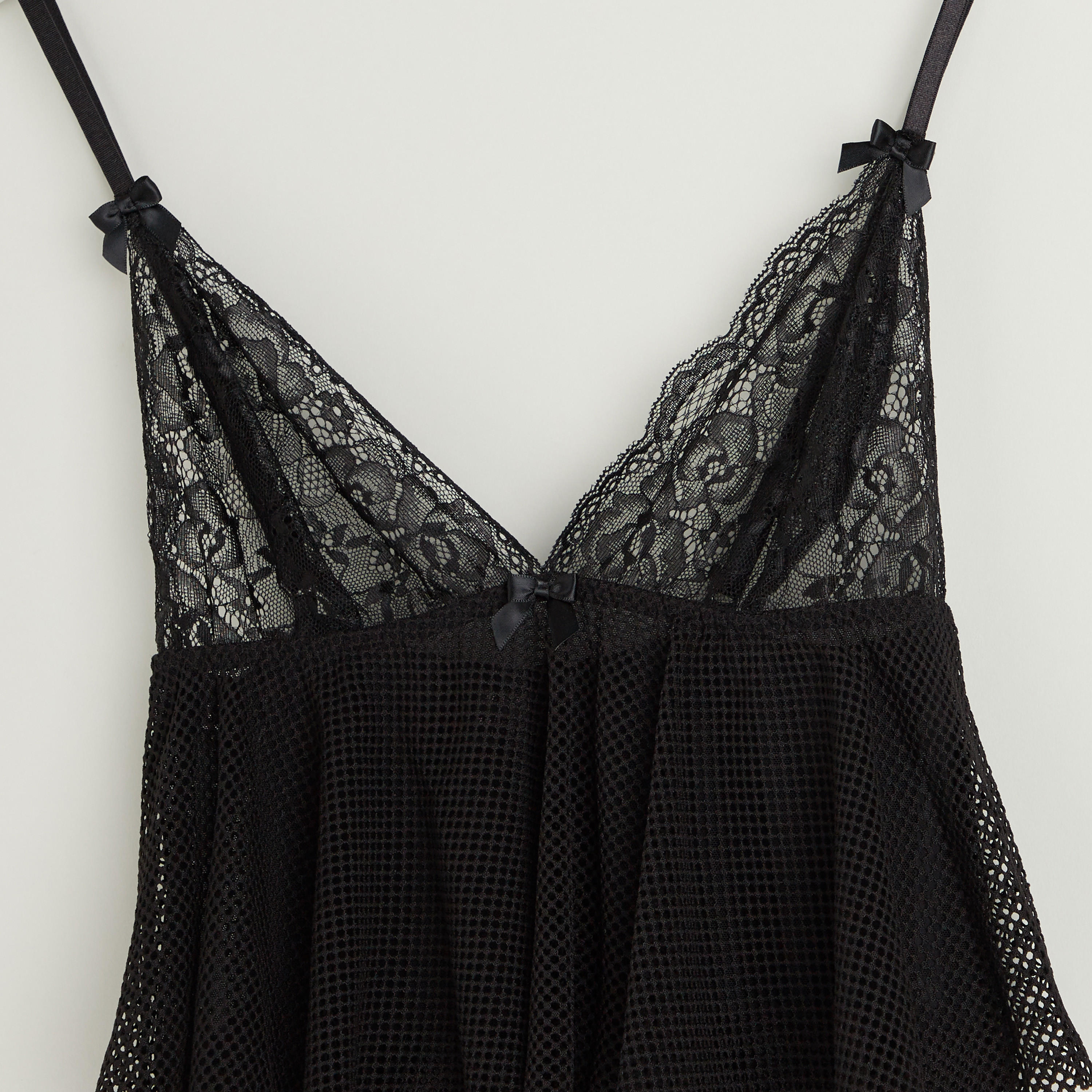 قميص نوم دانتيل بياقة V مع ثونج-women-clothing-nightwear-pyjamas-longsets-image-4