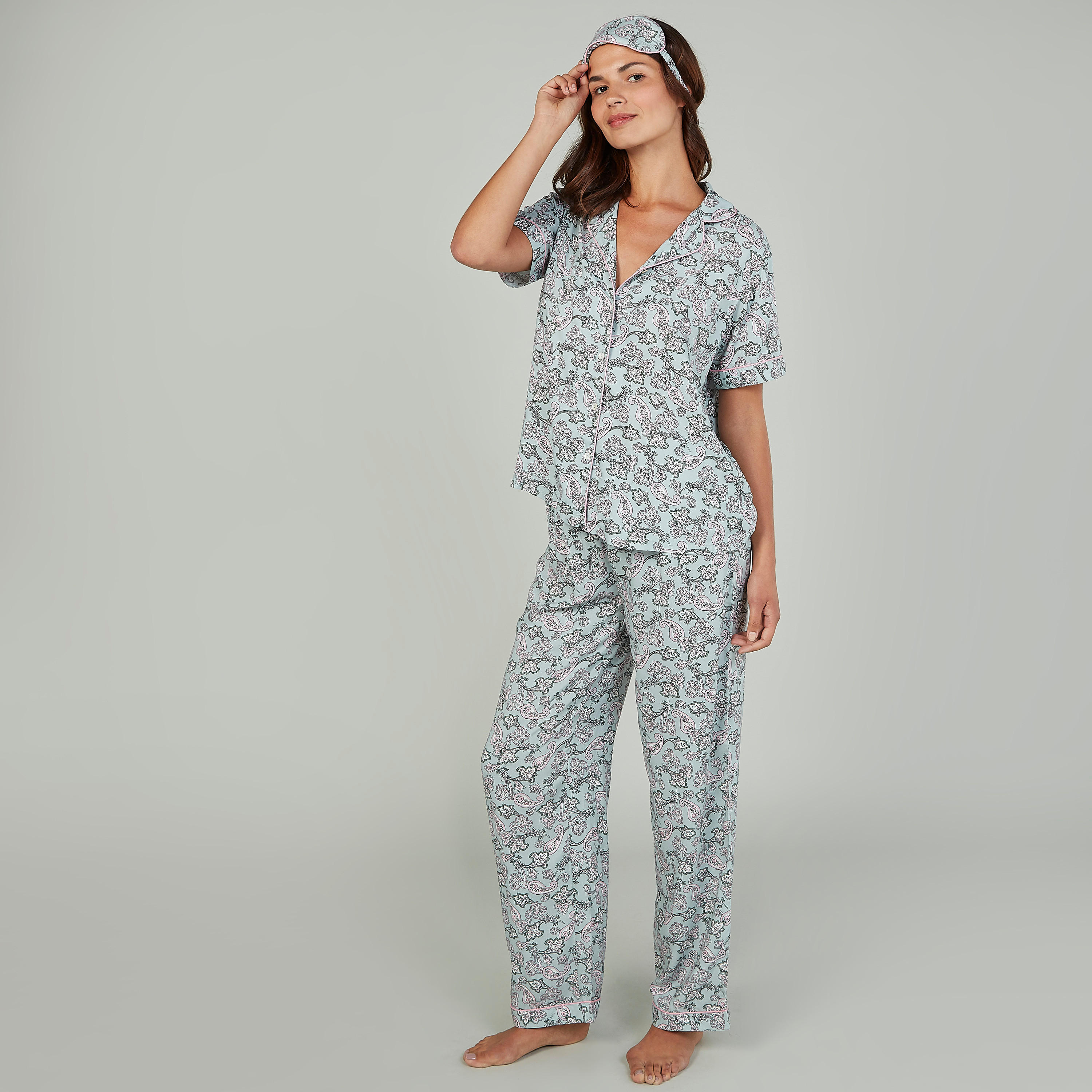 طقم بنطلون بيجاما طويل وقميص بأكمام قصيرة وطبعات-women-clothing-nightwear-pyjamas-longsets-image-2