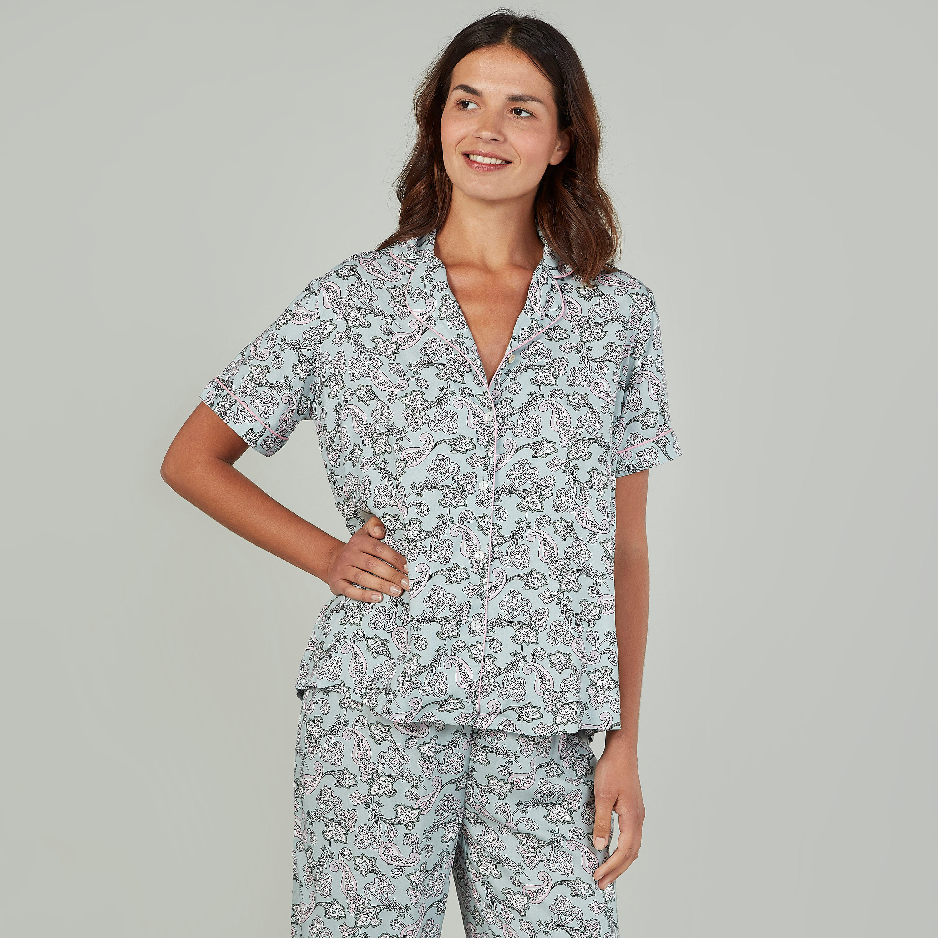 طقم بنطلون بيجاما طويل وقميص بأكمام قصيرة وطبعات-women-clothing-nightwear-pyjamas-longsets-image-5
