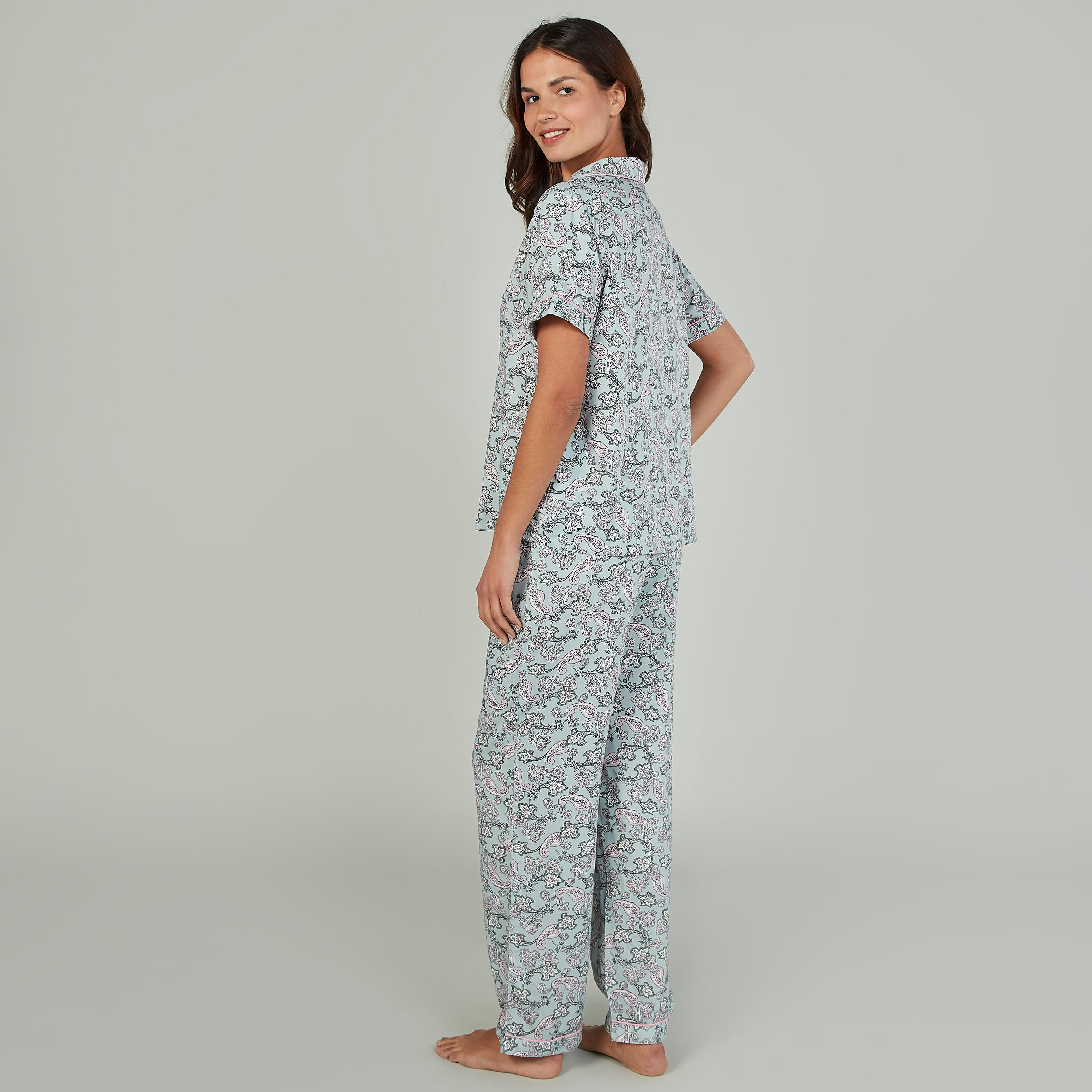 طقم بنطلون بيجاما طويل وقميص بأكمام قصيرة وطبعات-women-clothing-nightwear-pyjamas-longsets-image-6