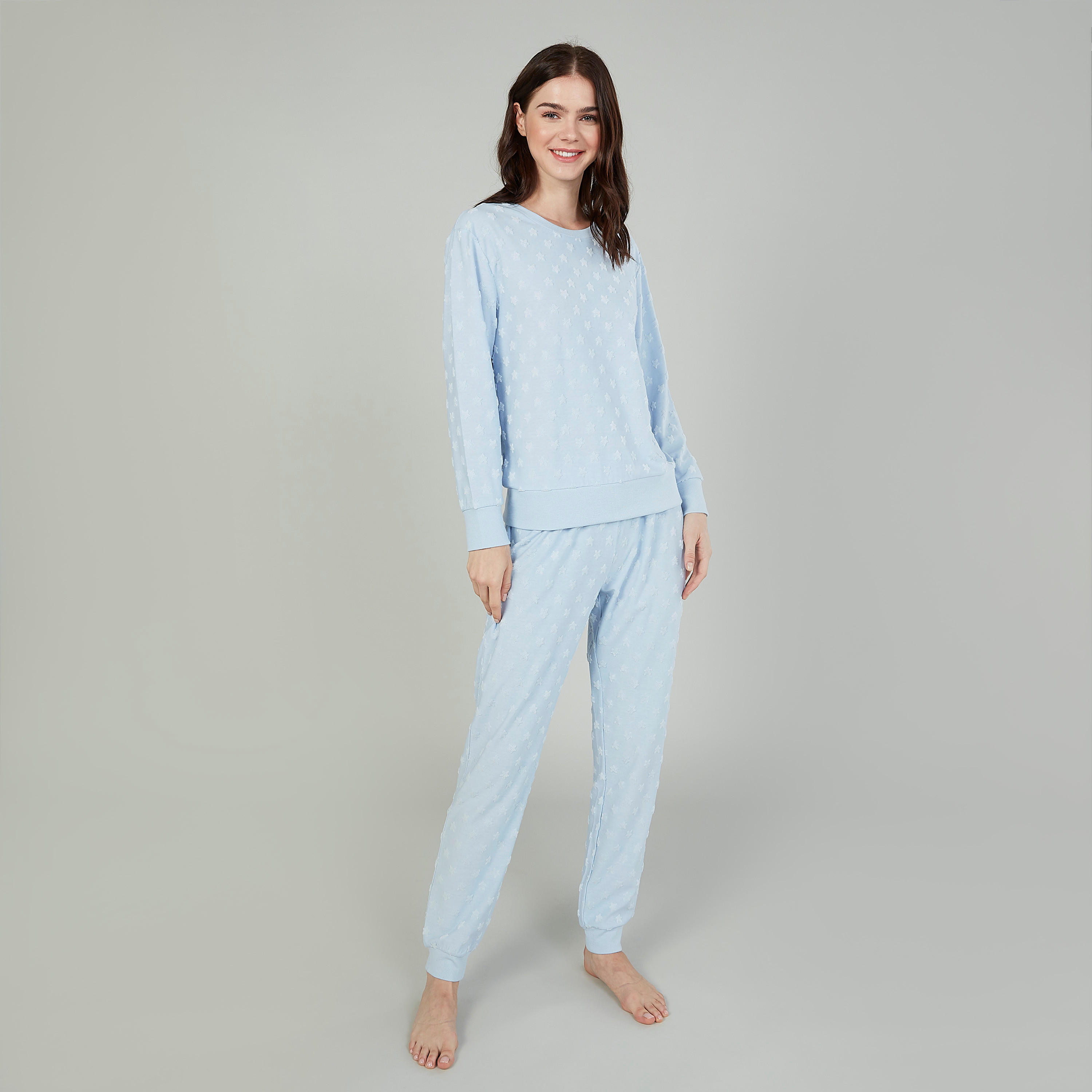 طقم بنطلون بيجاما وتيشيرت بأكمام طويلة وطبعات-women-clothing-nightwear-pyjamas-longsets-image-1