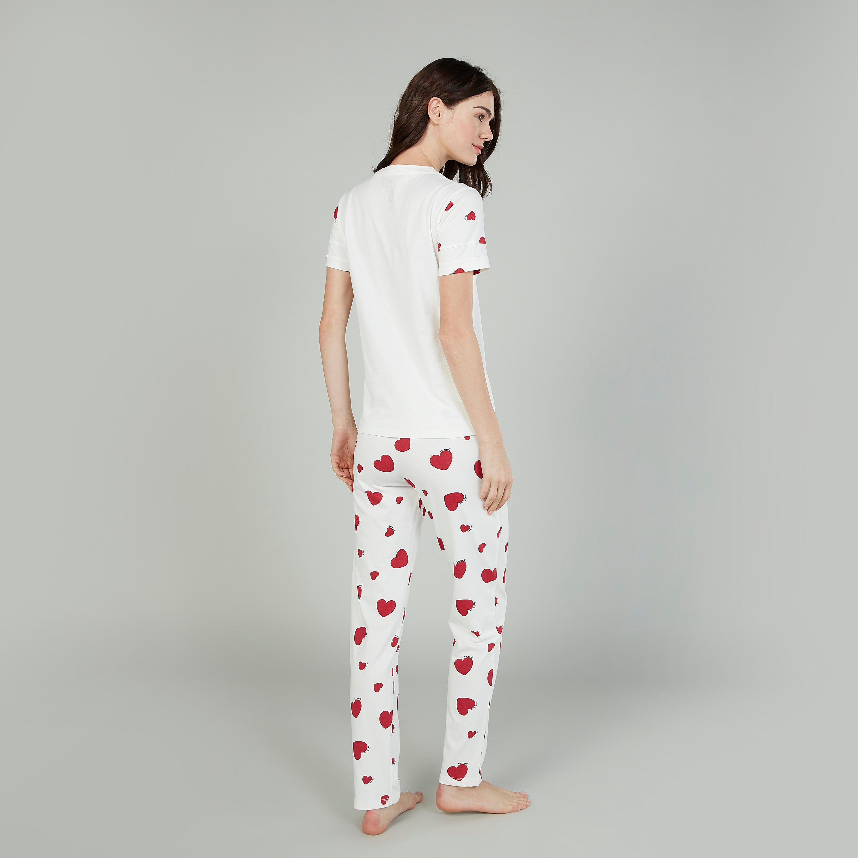 طقم مستدام من بنطلون بيجاما طويل وتيشيرت بياقة مستديرة وطبعات-women-clothing-nightwear-pyjamas-longsets-image-2