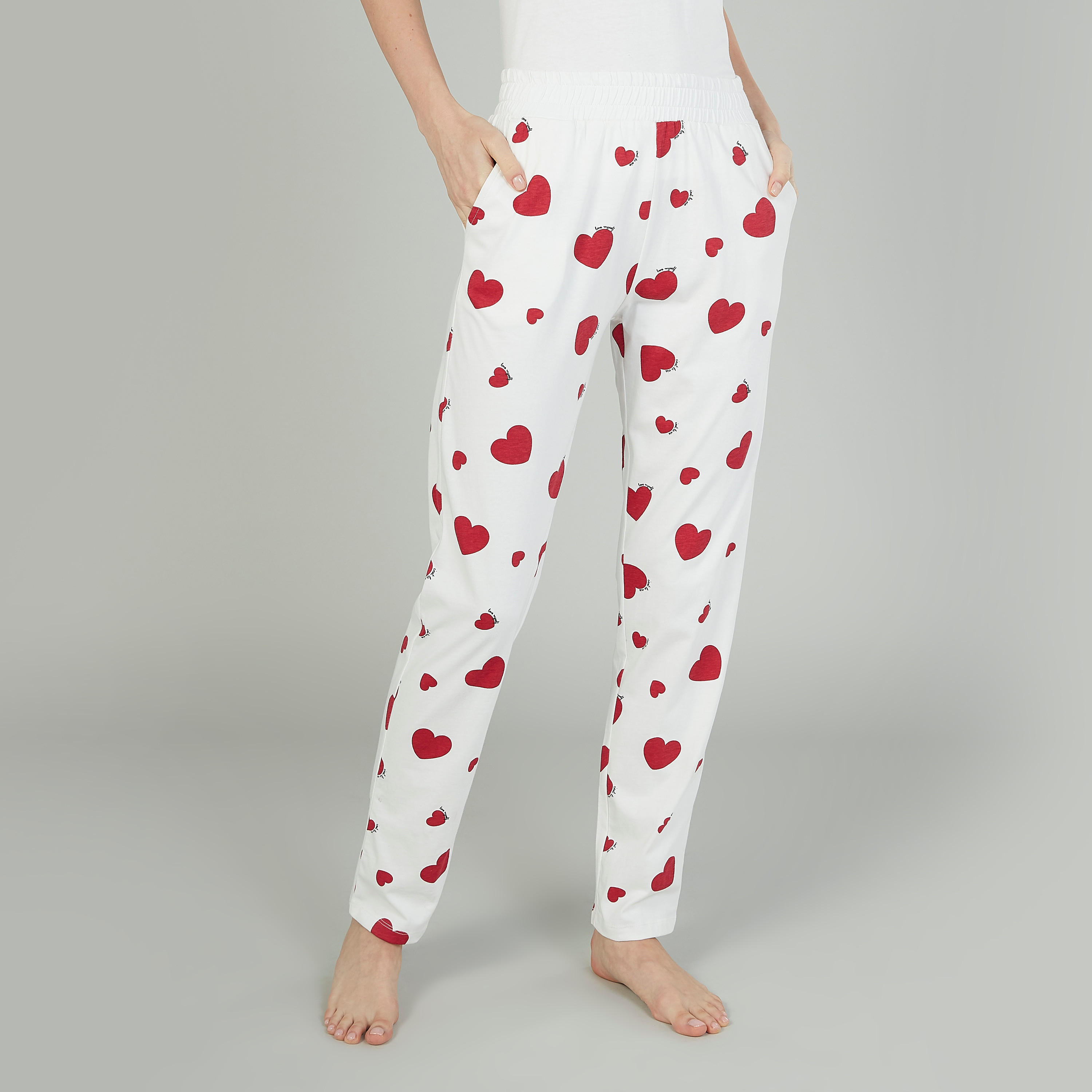 طقم مستدام من بنطلون بيجاما طويل وتيشيرت بياقة مستديرة وطبعات-women-clothing-nightwear-pyjamas-longsets-image-5