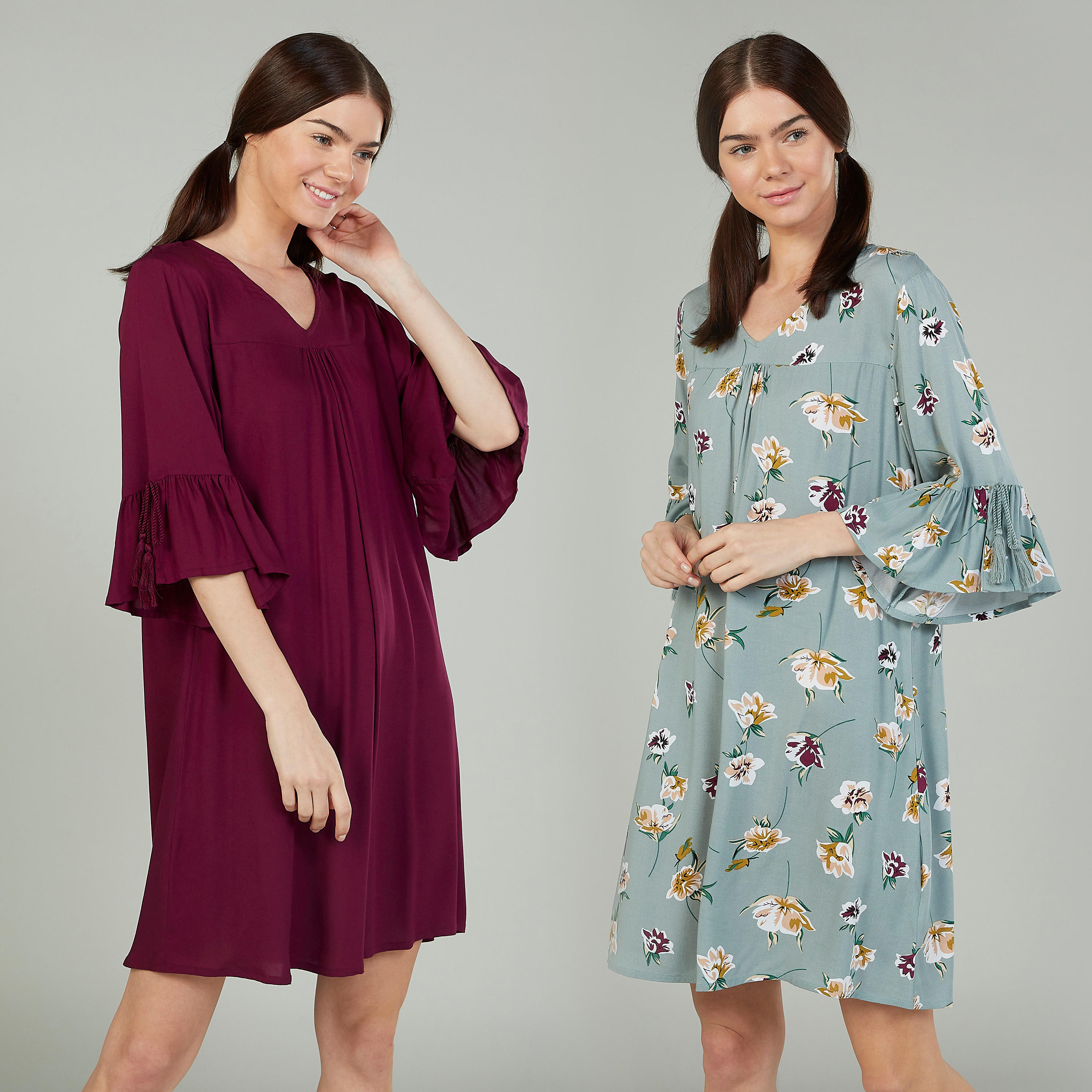 قميص نوم بياقة V وأكمام عريضة وألوان متعدّدة - طقم من قطعتين-women-clothing-nightwear-nighties-image-1