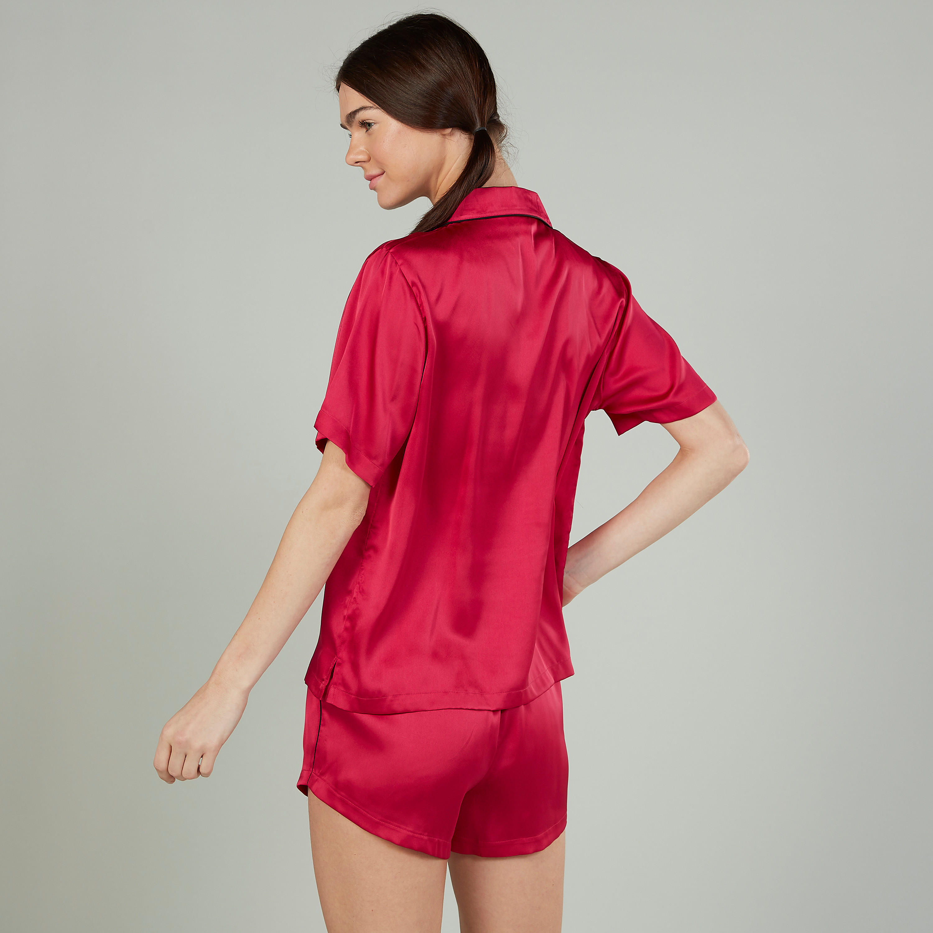 Plain Spread Collar Shirt with Shorts-women-clothing-nightwear-pyjamas-longsets-image-2