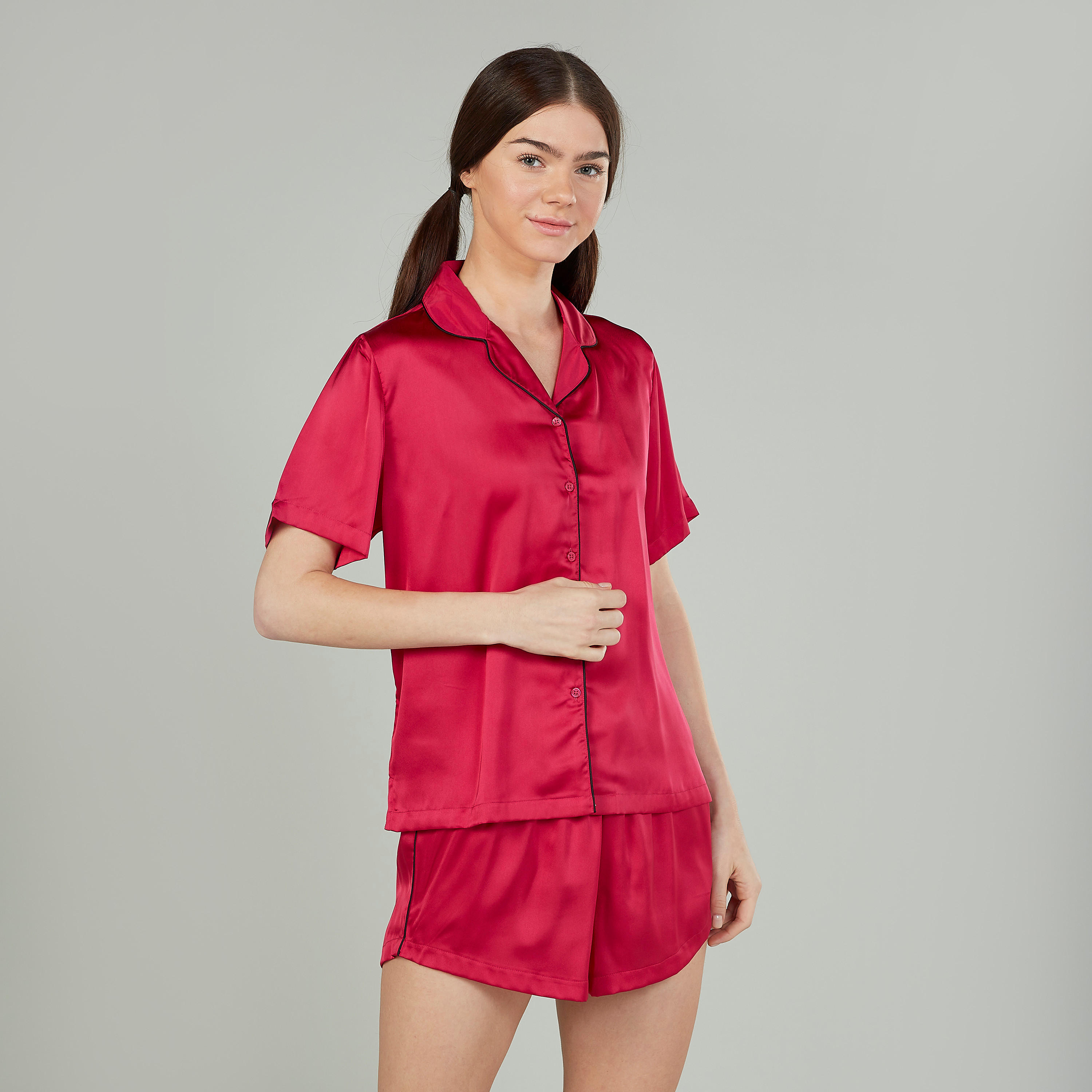 Plain Spread Collar Shirt with Shorts-women-clothing-nightwear-pyjamas-longsets-image-4