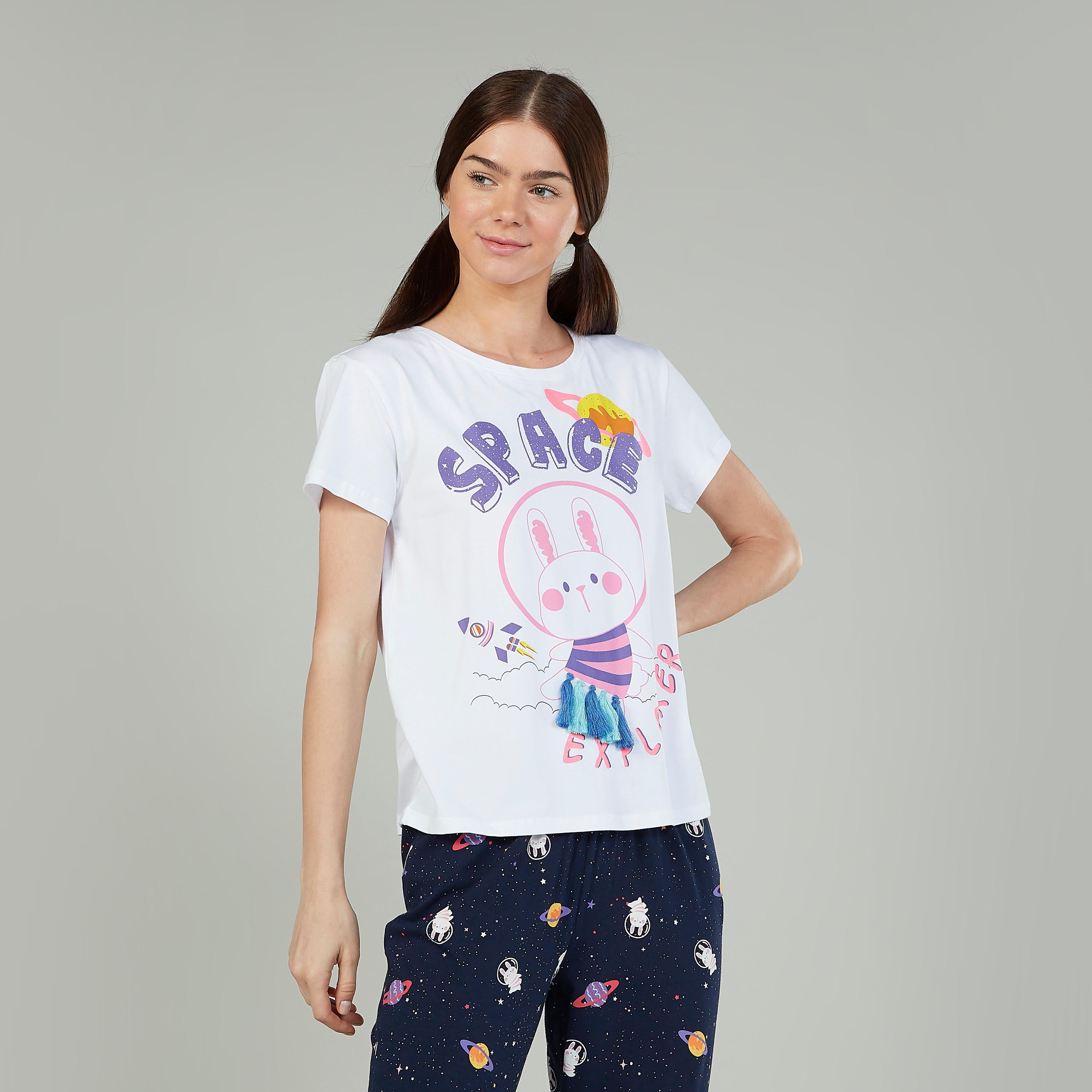 طقم بنطلون بيجاما وقناع للعينين وتيشيرت بياقة مستديرة وطبعات-women-clothing-nightwear-pyjamas-longsets-image-5