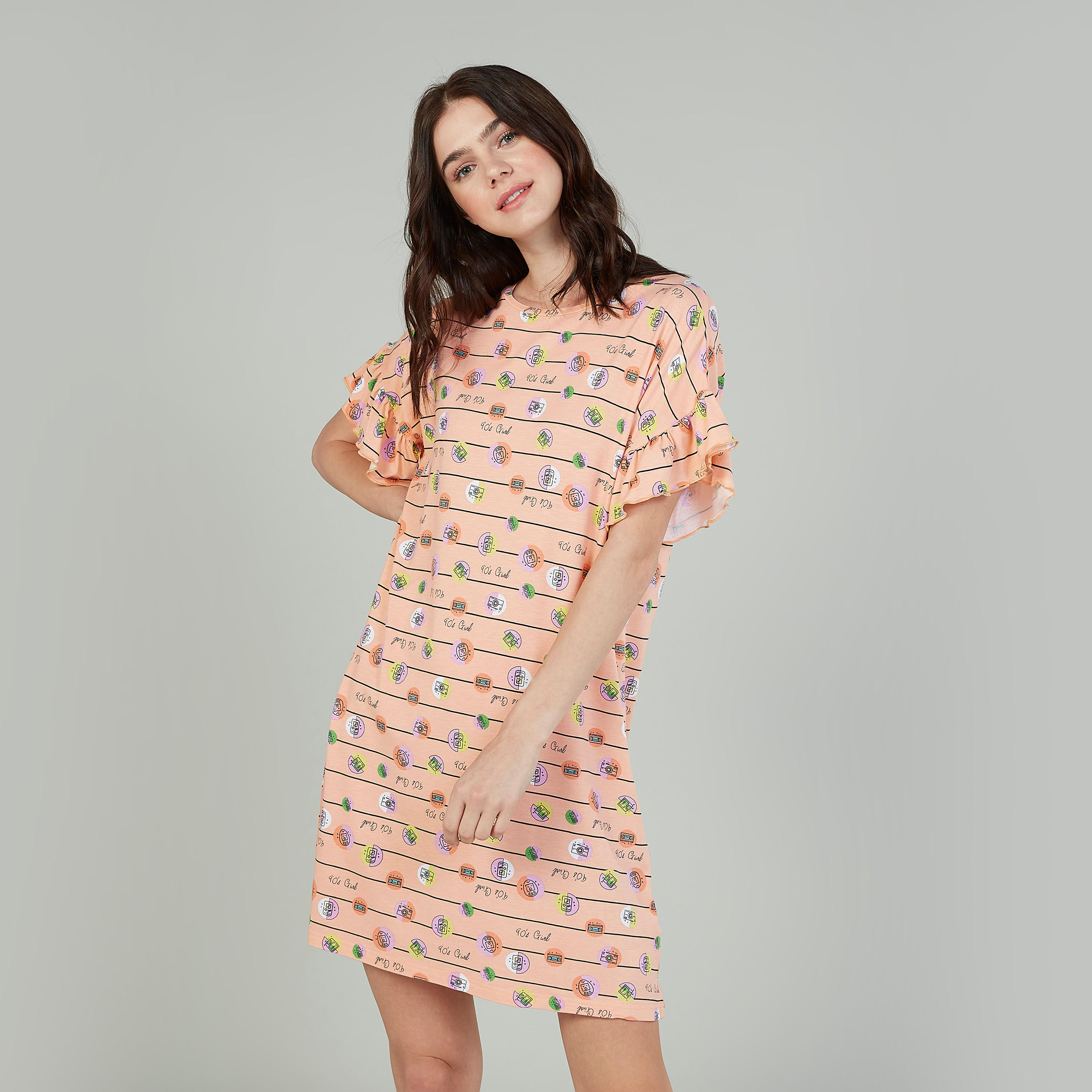 فستان نوم بياقة مستديرة وأكمام كشكشة مع طبعات-women-clothing-nightwear-nighties-image-1