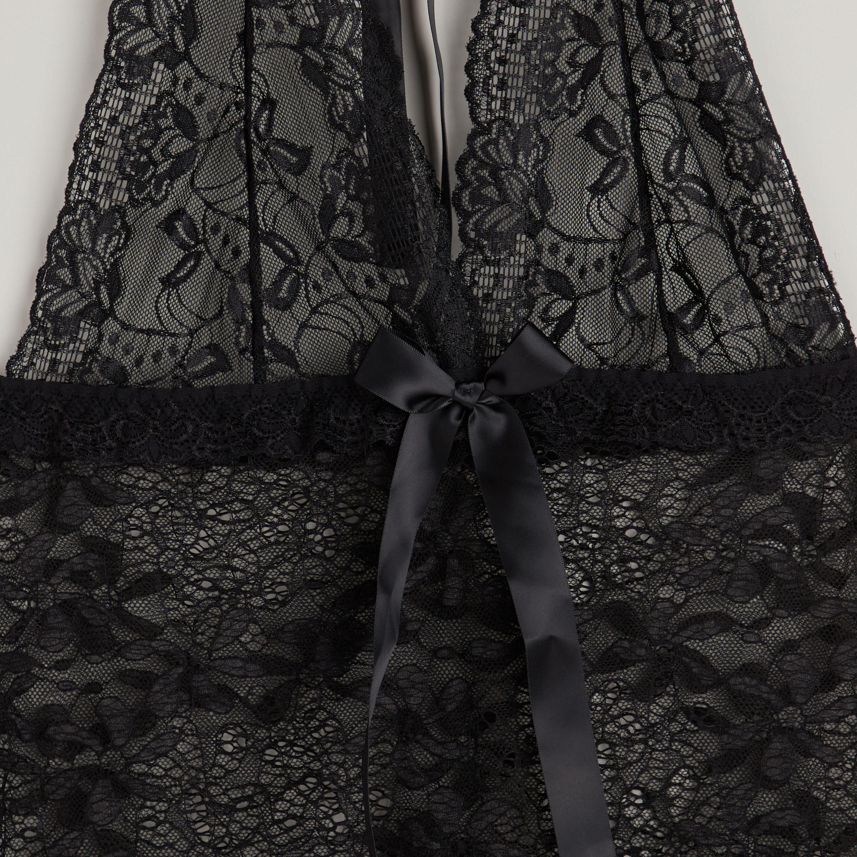 فستان دانتيل بياقة V مع ثونج-women-clothing-lingerie-babydollsandbodysuits-image-3