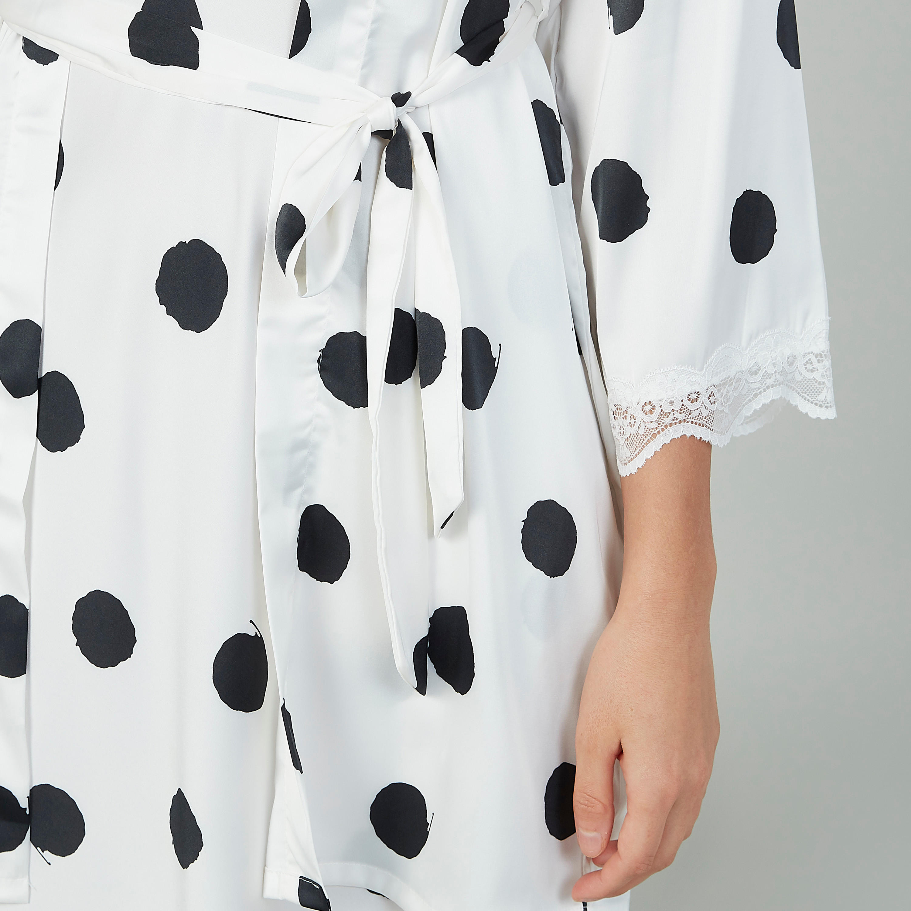فستان نوم مع روب بأكمام طويلة بطبعات منقطة-women-clothing-nightwear-pyjamas-longsets-image-3