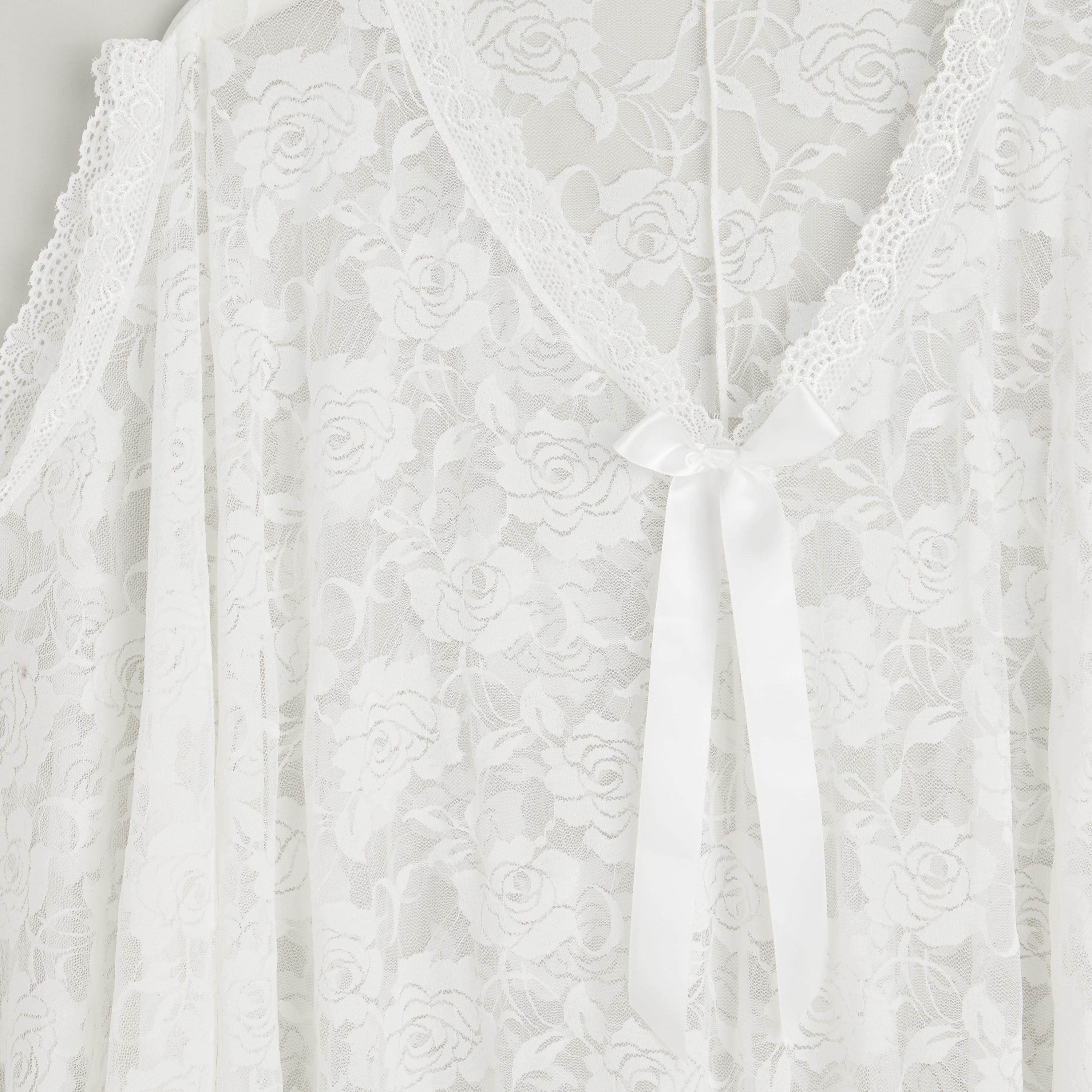 قميص نوم بياقة V وتفاصيل دانتيل مع ثونج-women-clothing-nightwear-nighties-image-3