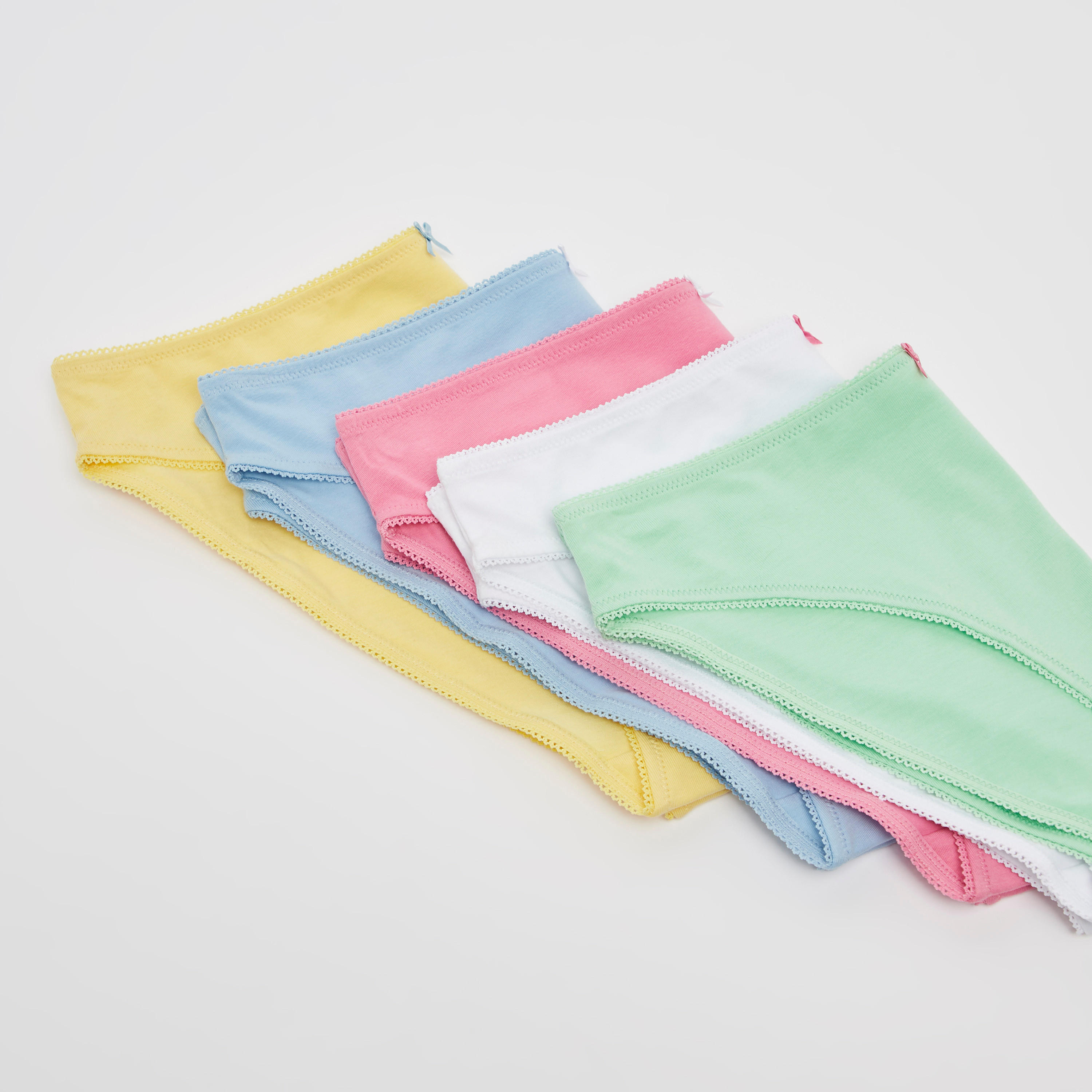 سراويل داخلية متنوعة بتفاصيل دانتيل - طقم من 5 قطع-women-clothing-lingerie-panties-image-3
