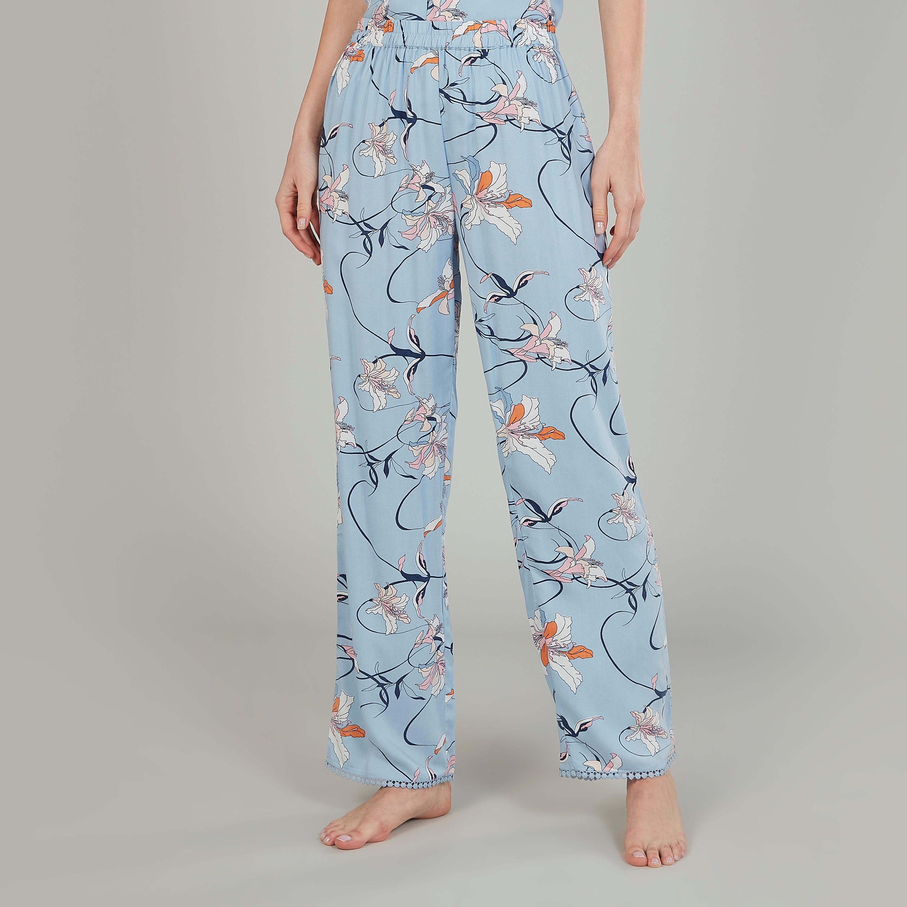Printed Short Sleeves Shirt and Pyjama Set-women-clothing-nightwear-pyjamas-longsets-image-4