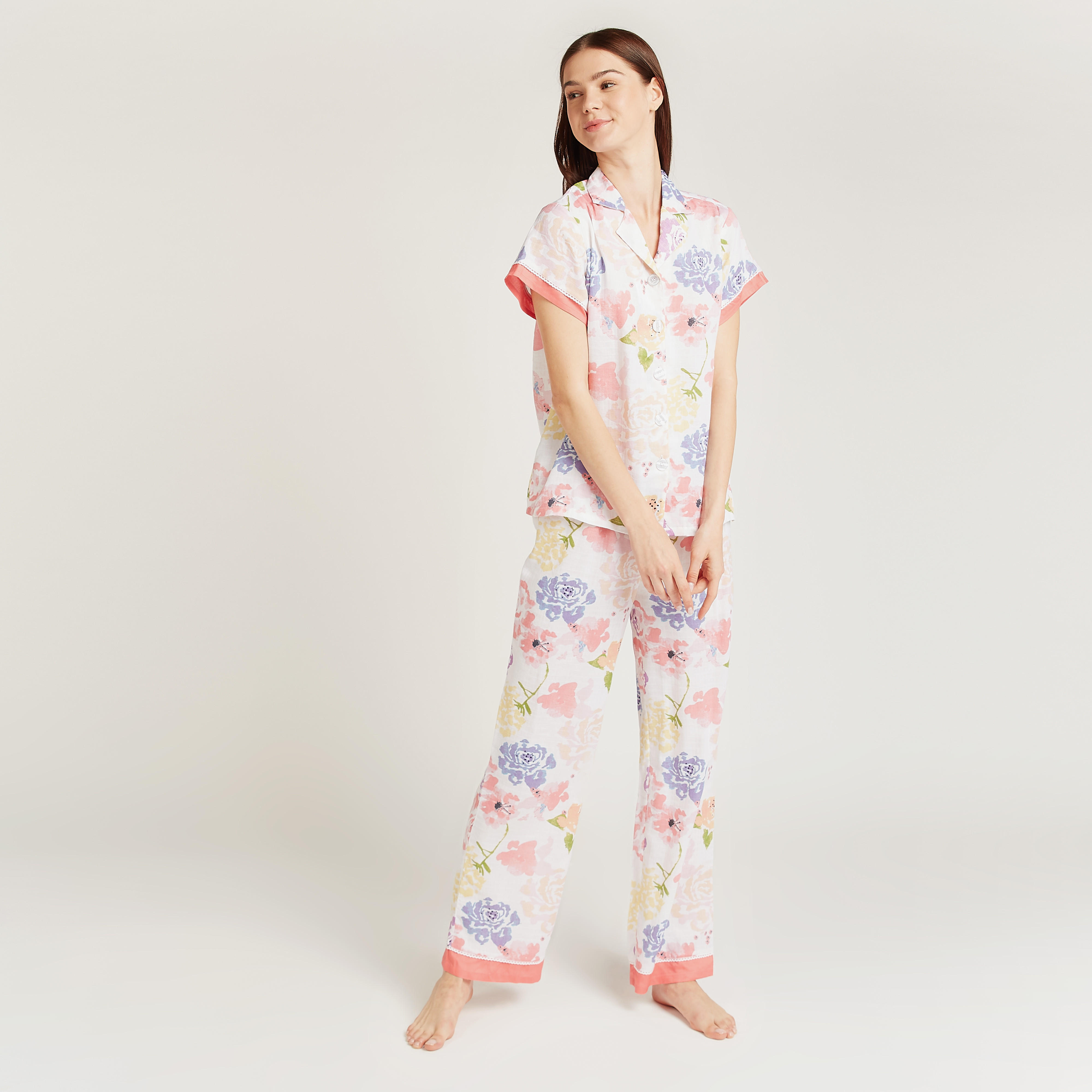 طقم بنطلون بيجاما وقميص بأكمام قصيرة وطبعات-women-clothing-nightwear-pyjamas-longsets-image-4
