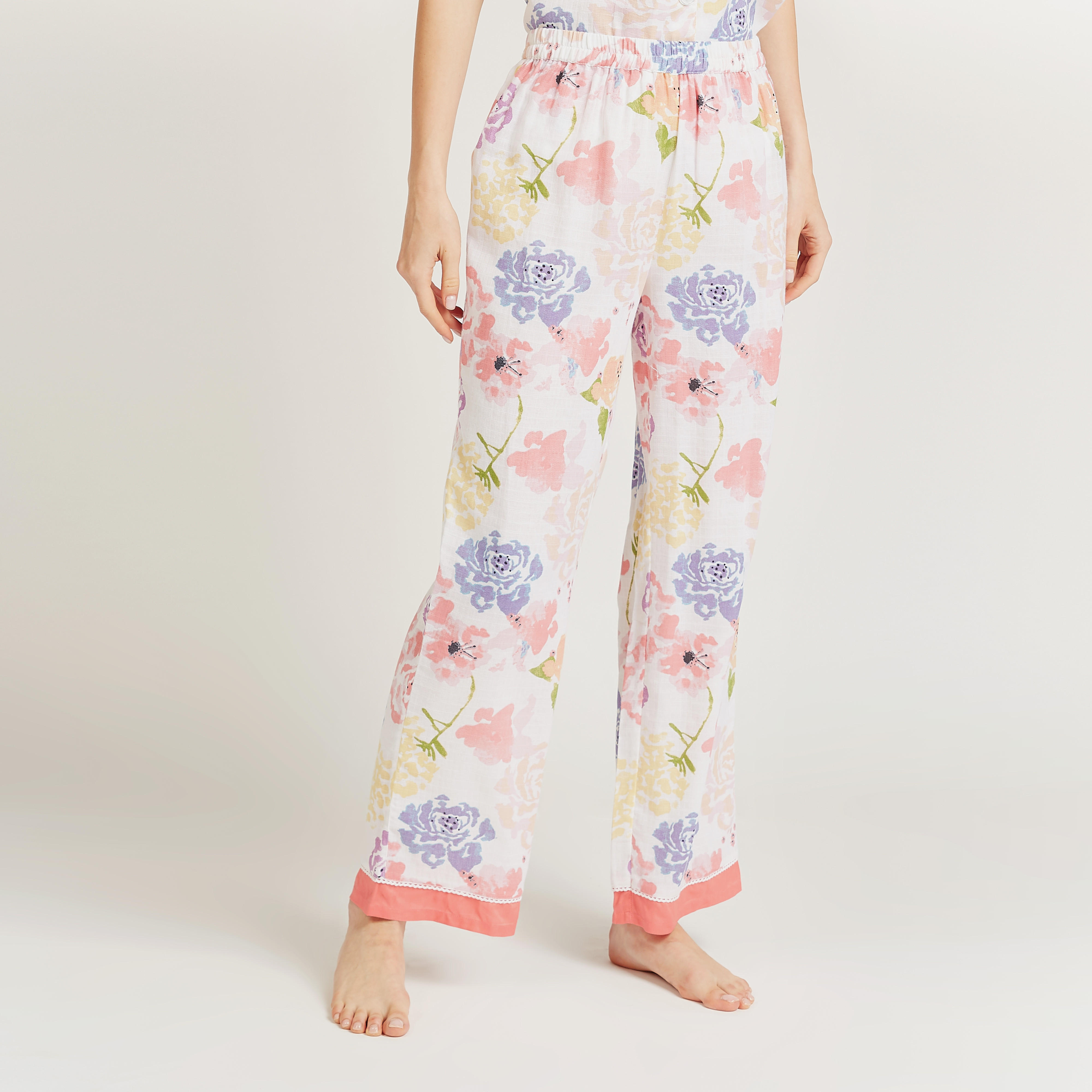 طقم بنطلون بيجاما وقميص بأكمام قصيرة وطبعات-women-clothing-nightwear-pyjamas-longsets-image-1