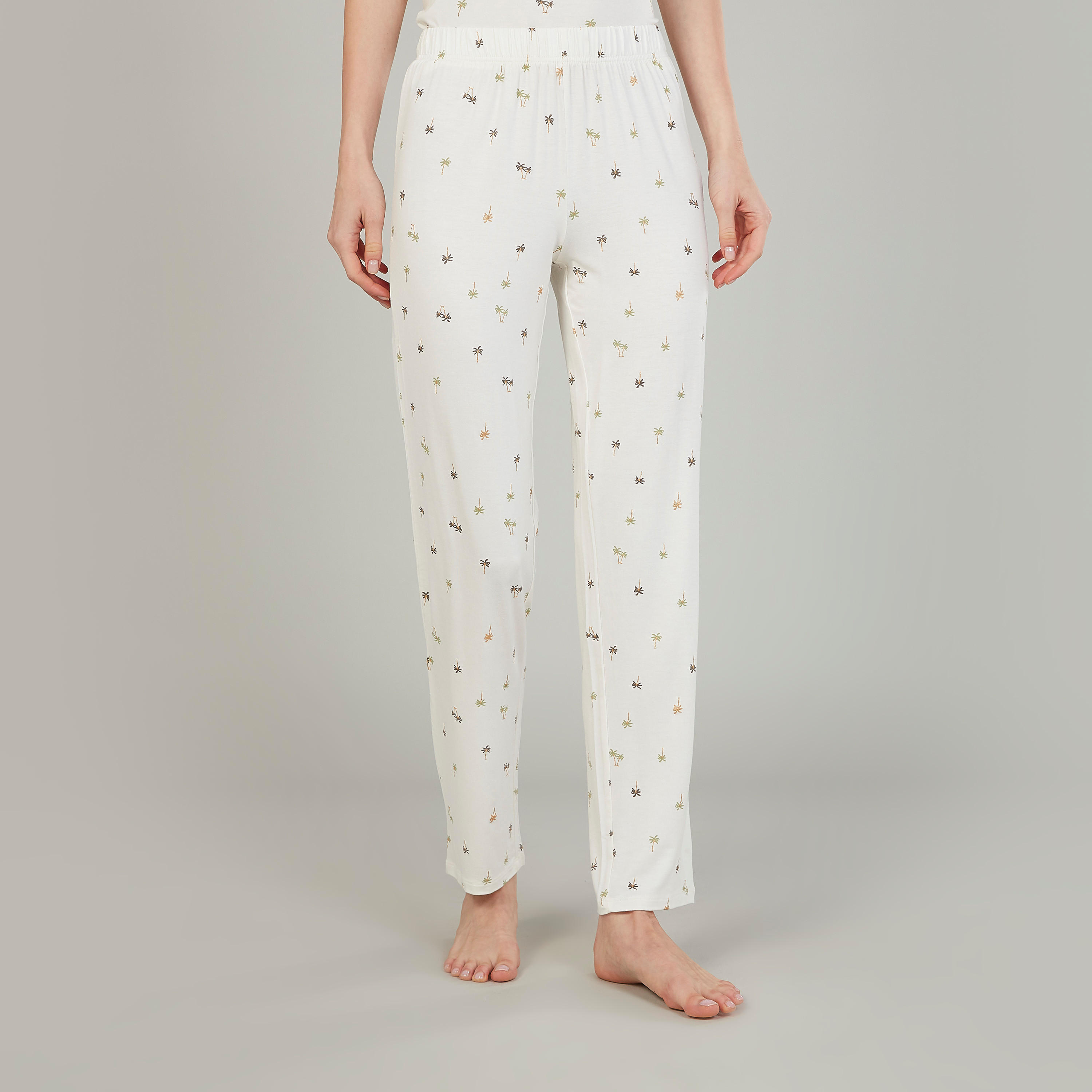 طقم بيجاما وتيشيرت بياقة مستديرة وطبعات-women-clothing-nightwear-pyjamas-longsets-image-5