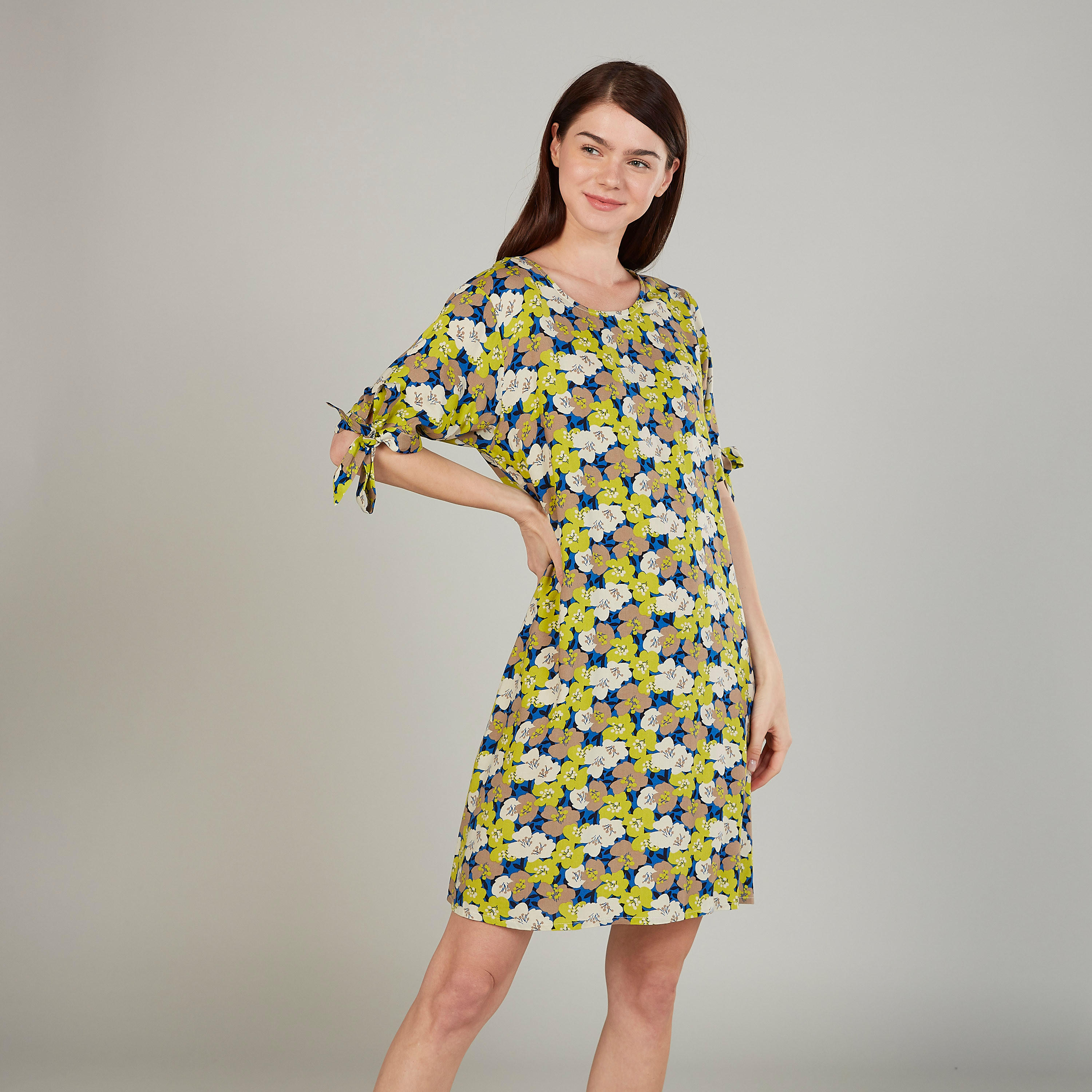 قميص نوم بياقة عميقة وأكمام قصيرة متنوعة - طقم من قطعتين-women-clothing-nightwear-nighties-image-3