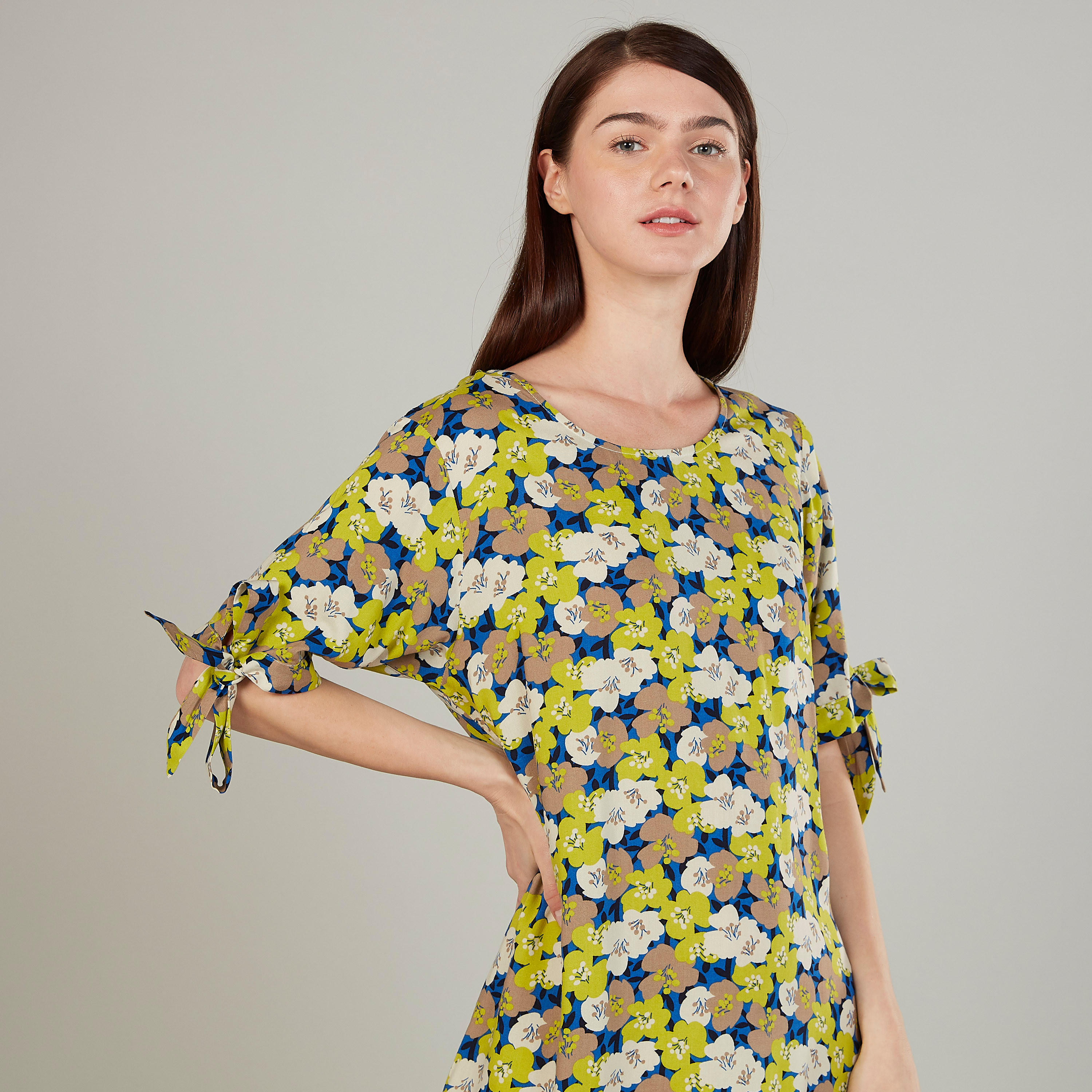 قميص نوم بياقة عميقة وأكمام قصيرة متنوعة - طقم من قطعتين-women-clothing-nightwear-nighties-image-5