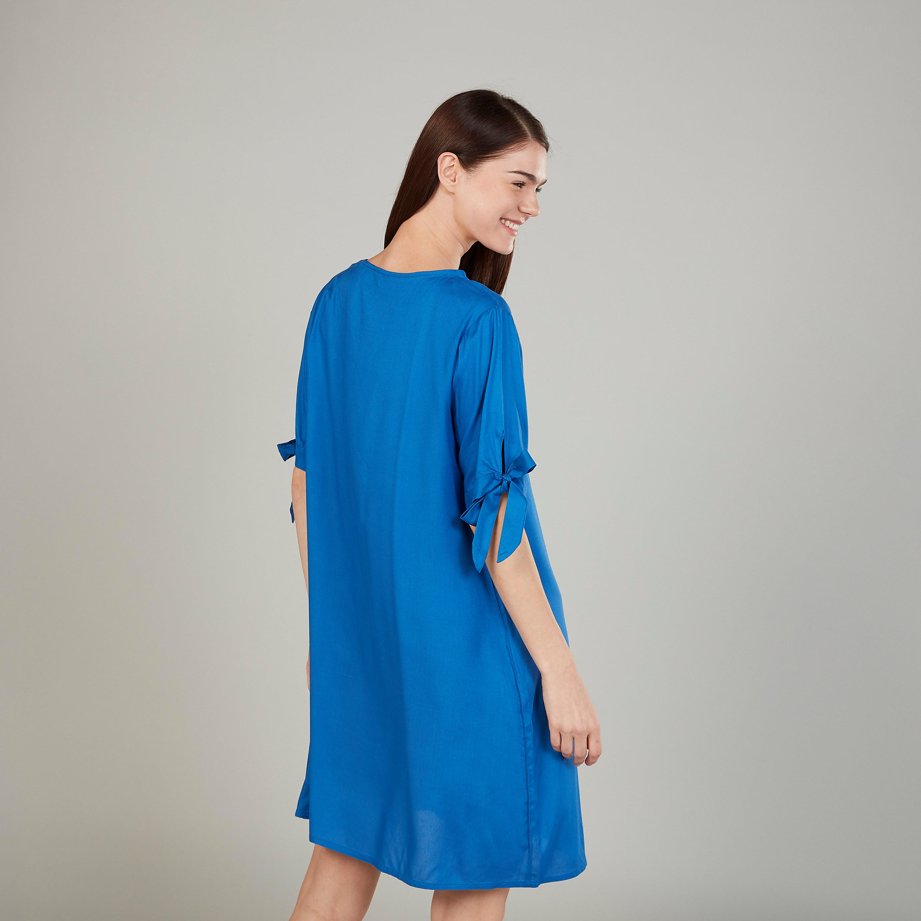 قميص نوم بياقة عميقة وأكمام قصيرة متنوعة - طقم من قطعتين-women-clothing-nightwear-nighties-image-6