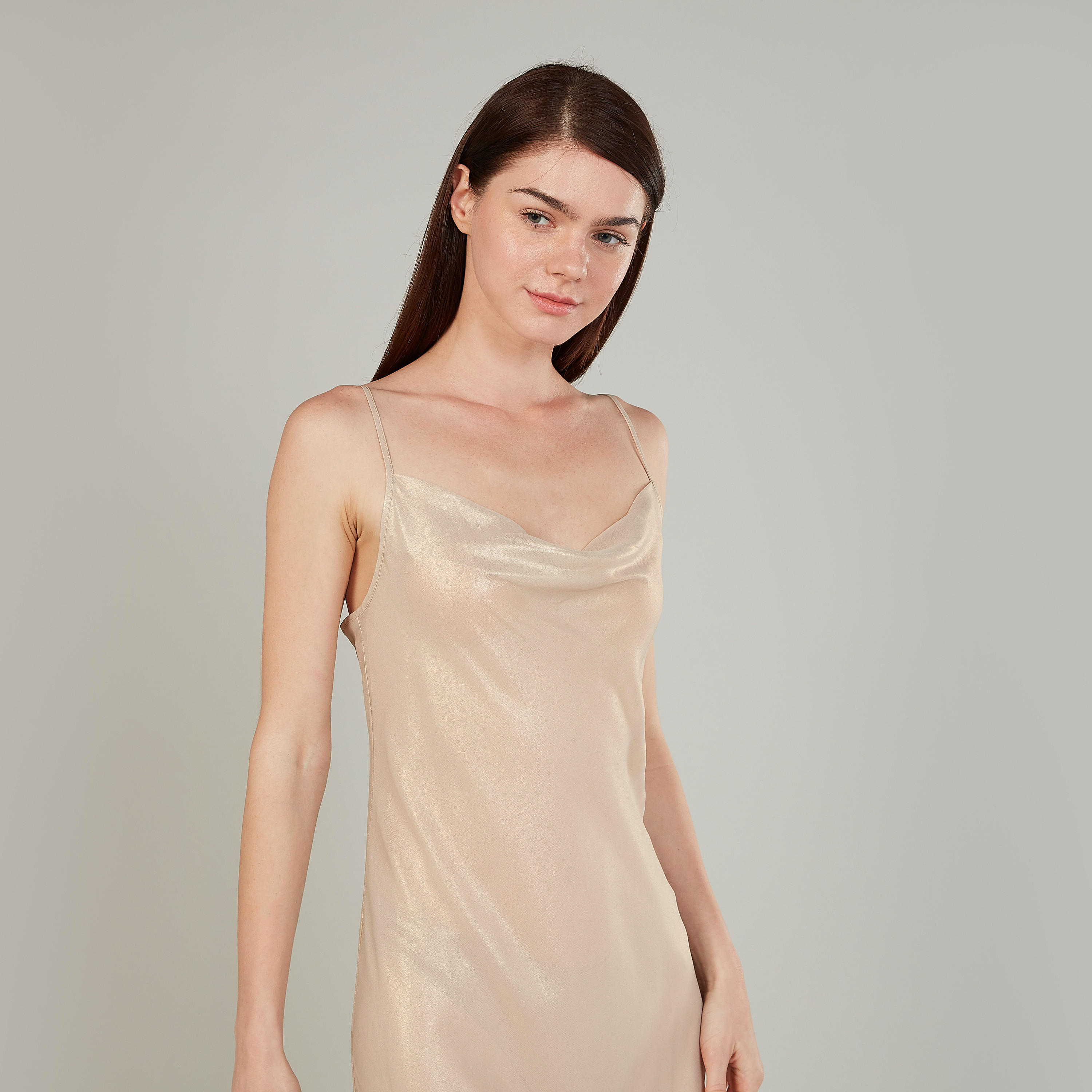 فستان نوم سادة دون أكمام بياقة منسدلة-women-clothing-nightwear-nighties-image-3