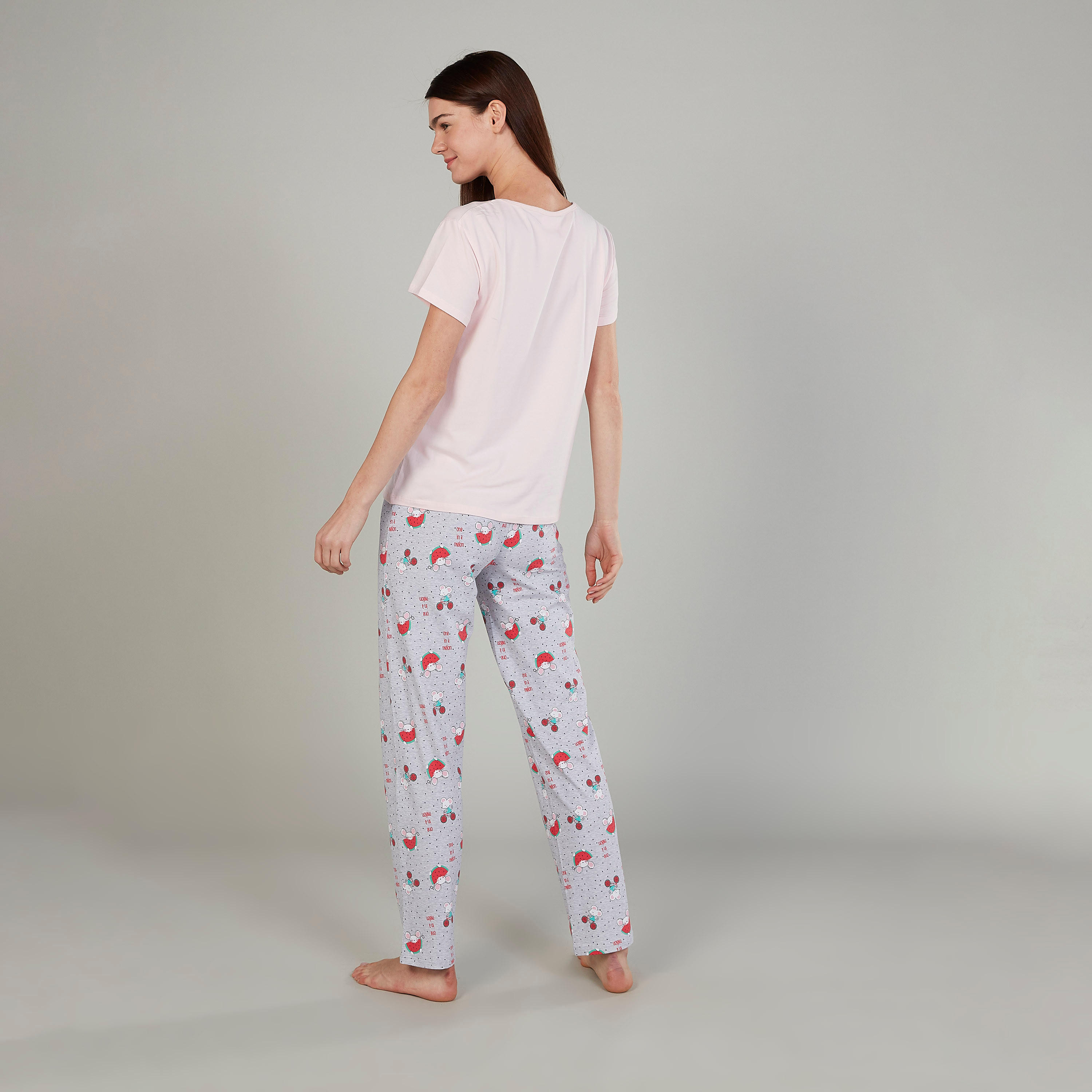 طقم بنطلون بيجاما طويل وتيشيرت بياقة مستديرة وطبعات-women-clothing-nightwear-pyjamas-longsets-image-4