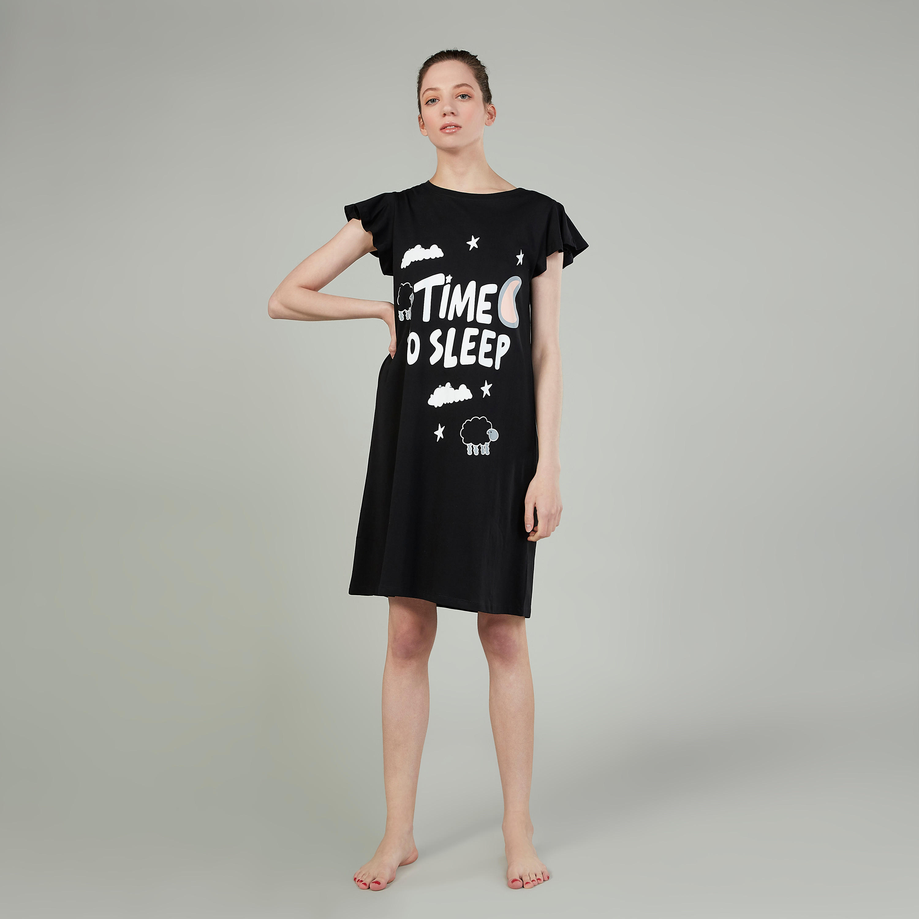 فستان نوم بياقة مستديرة وأكمام قصيرة وطبعات - طقم من قطعتين-women-clothing-nightwear-nighties-image-3