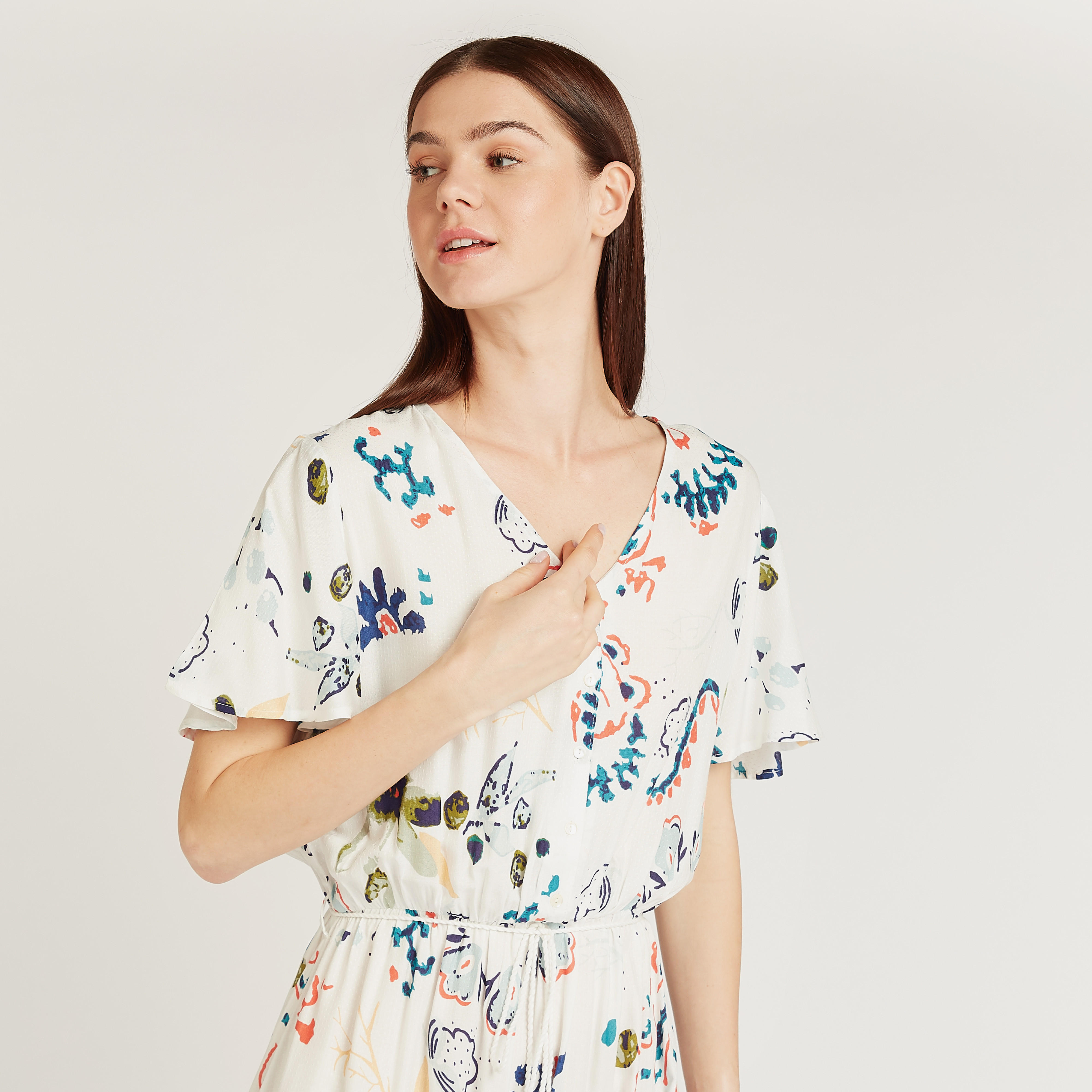 فستان نوم بياقة V وأكمام قصيرة وطبعات-women-clothing-nightwear-nighties-image-4
