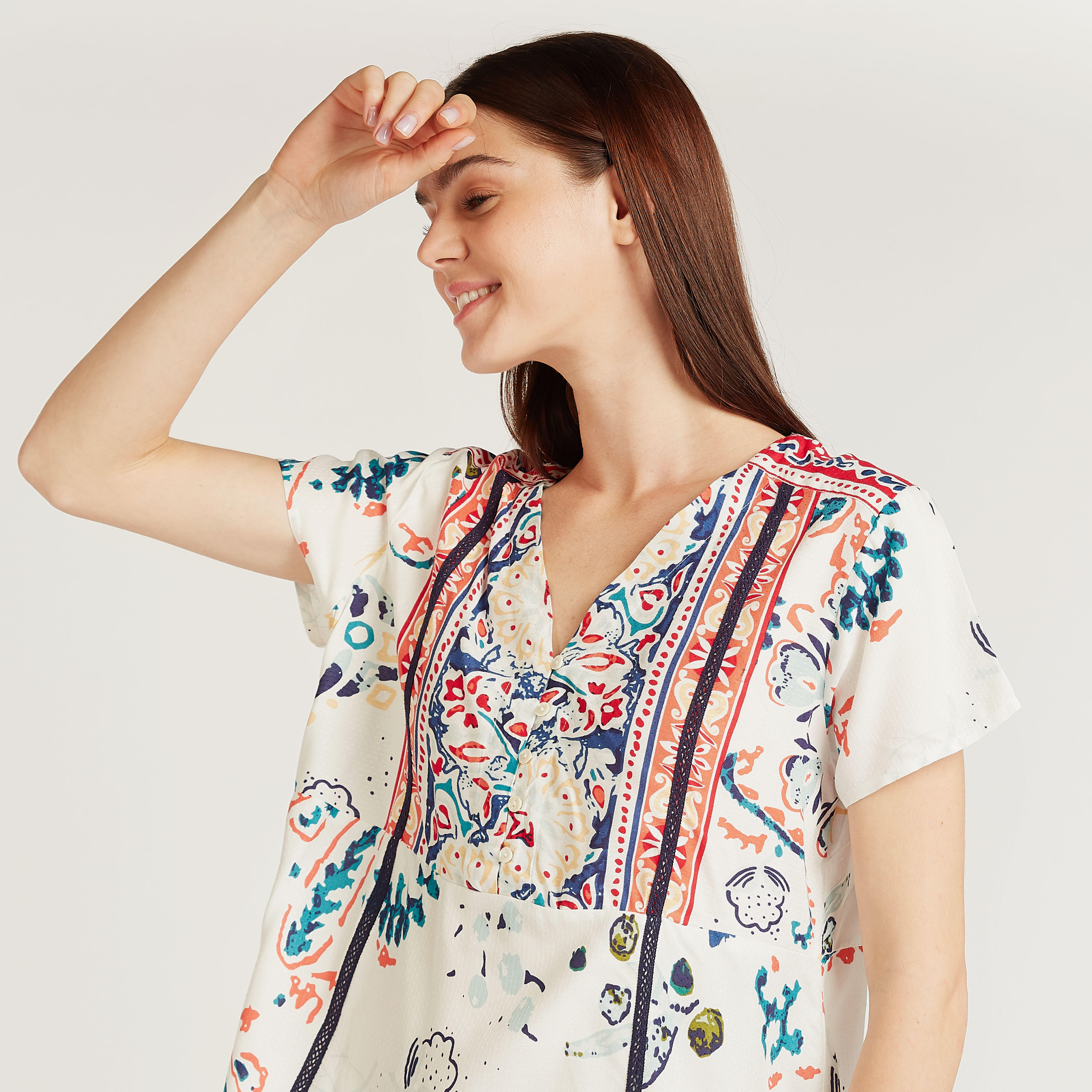 طقم بنطلون بيجاما وبلوزة بياقة V وطبعات-women-clothing-nightwear-pyjamas-longsets-image-3