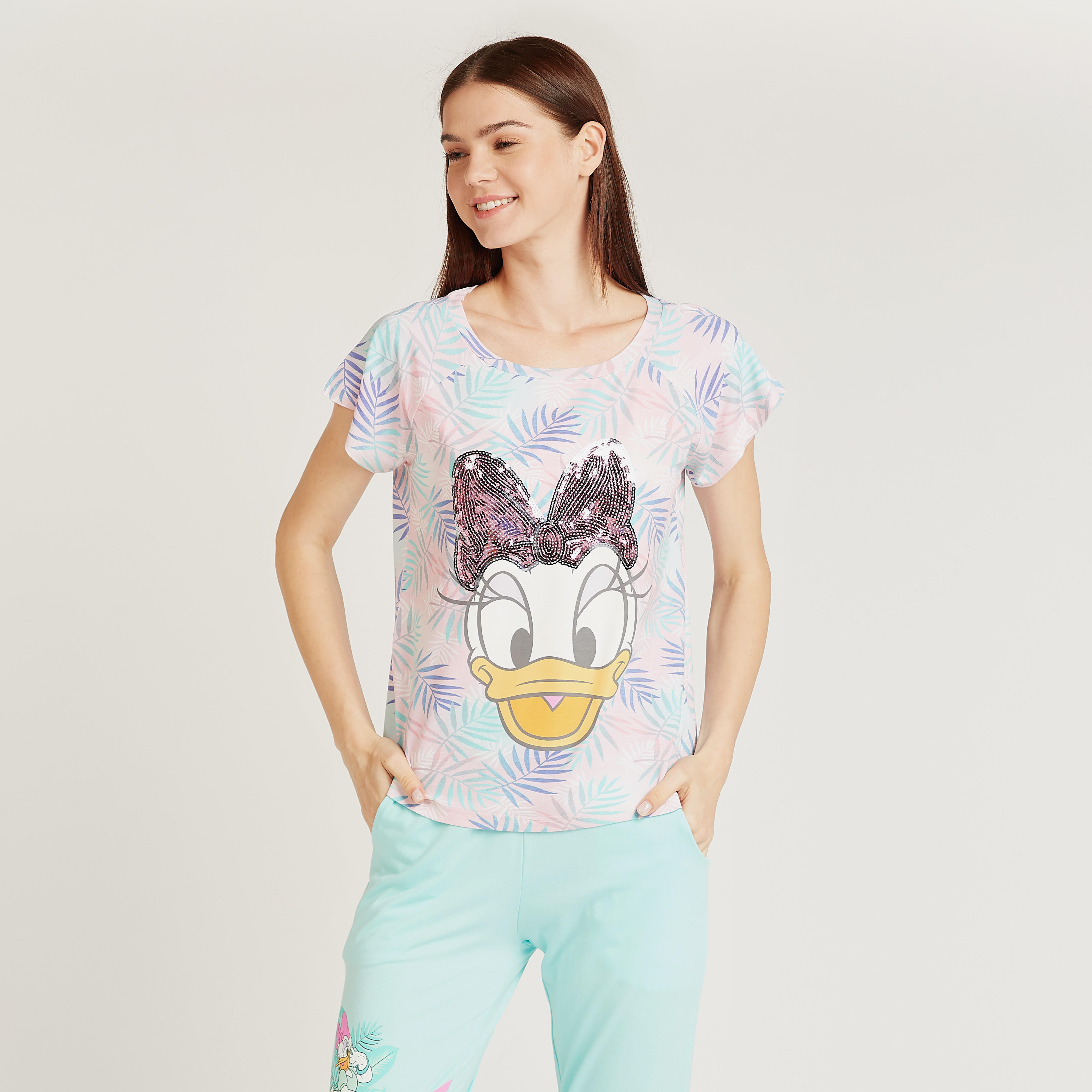 طقم بنطلون رياضي وتيشيرت بطبعات ديزي داك-women-clothing-nightwear-pyjamas-longsets-image-2