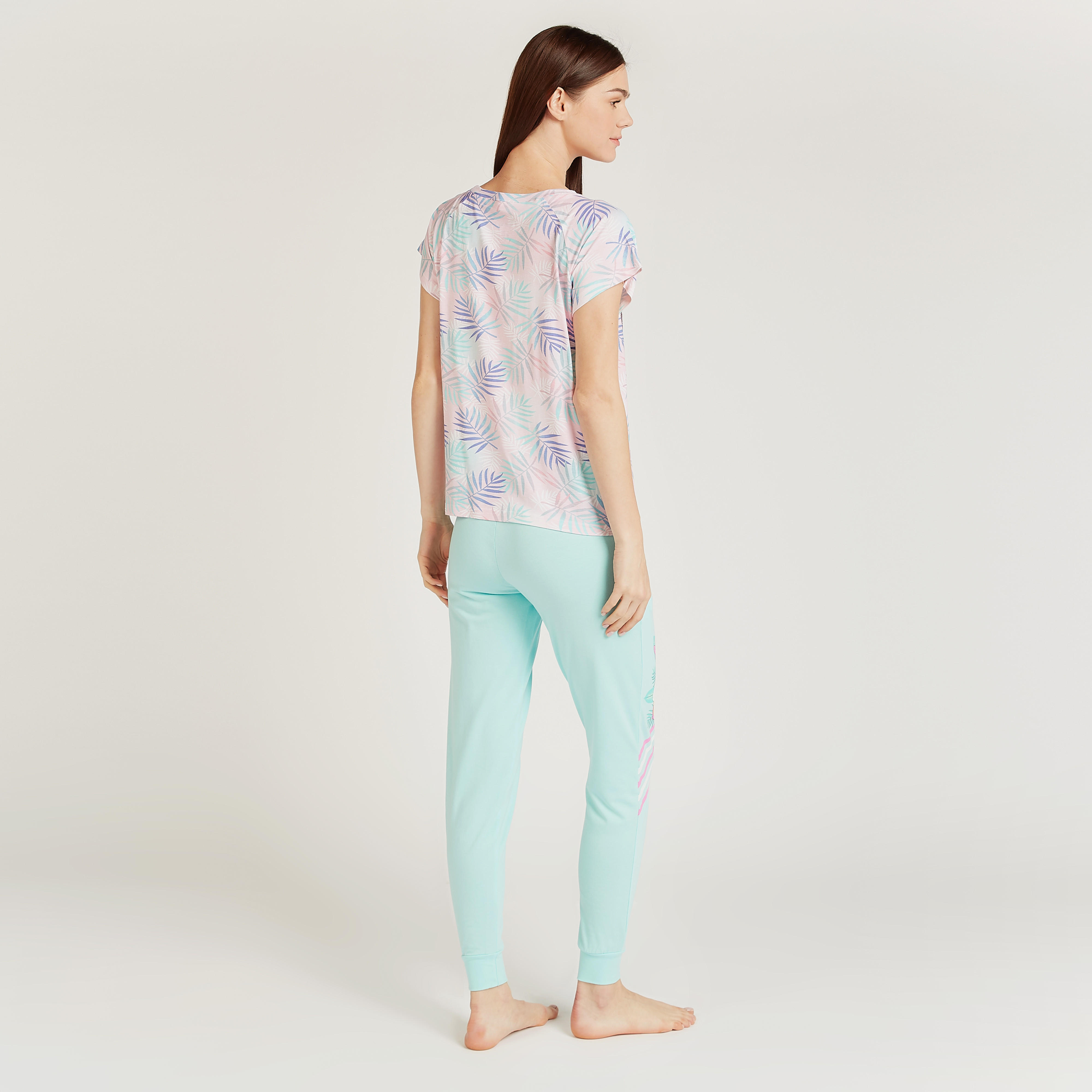 طقم بنطلون رياضي وتيشيرت بطبعات ديزي داك-women-clothing-nightwear-pyjamas-longsets-image-4