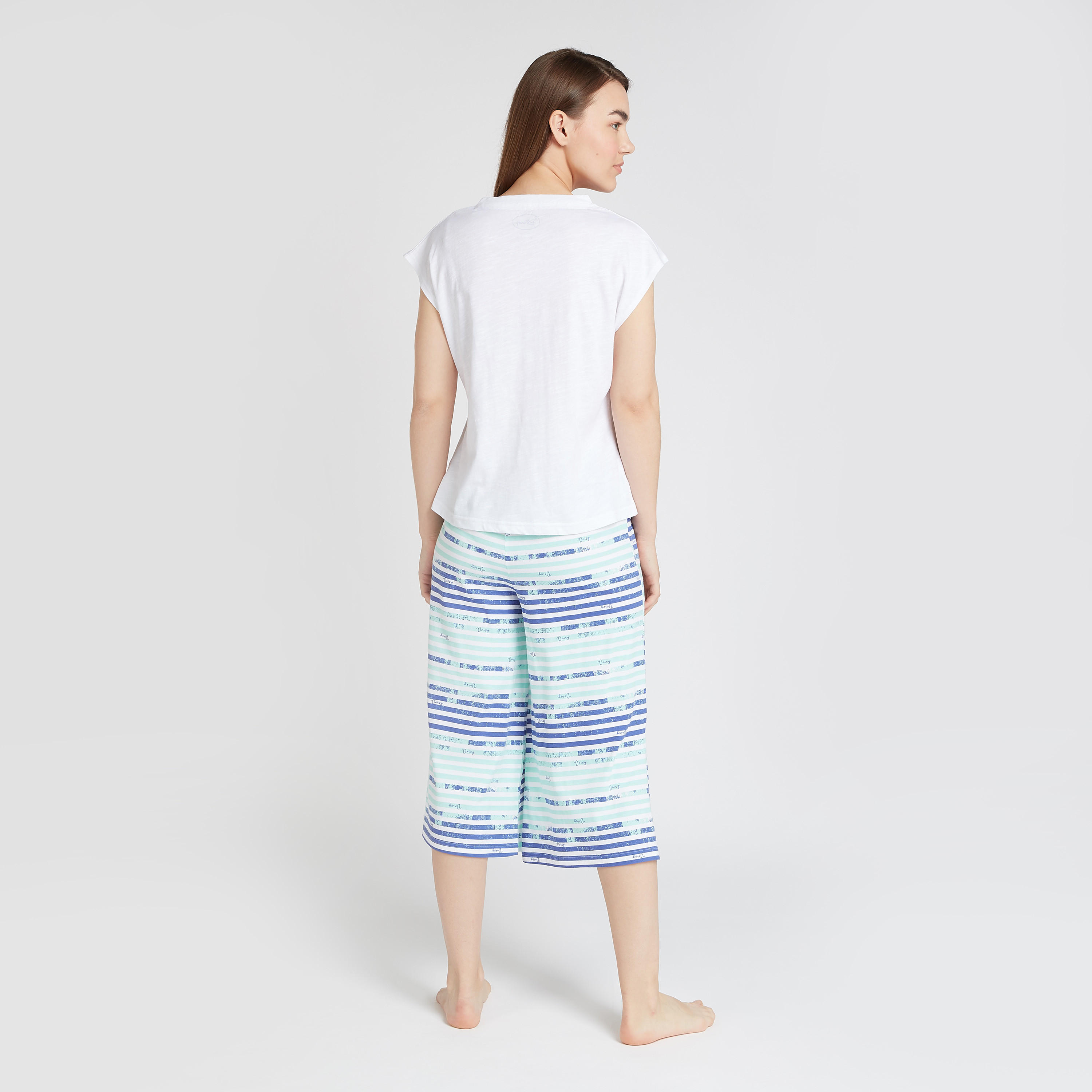 طقم بنطلون بيجاما وتيشيرت بياقة ضيقة وطبعات-women-clothing-nightwear-pyjamas-longsets-image-2