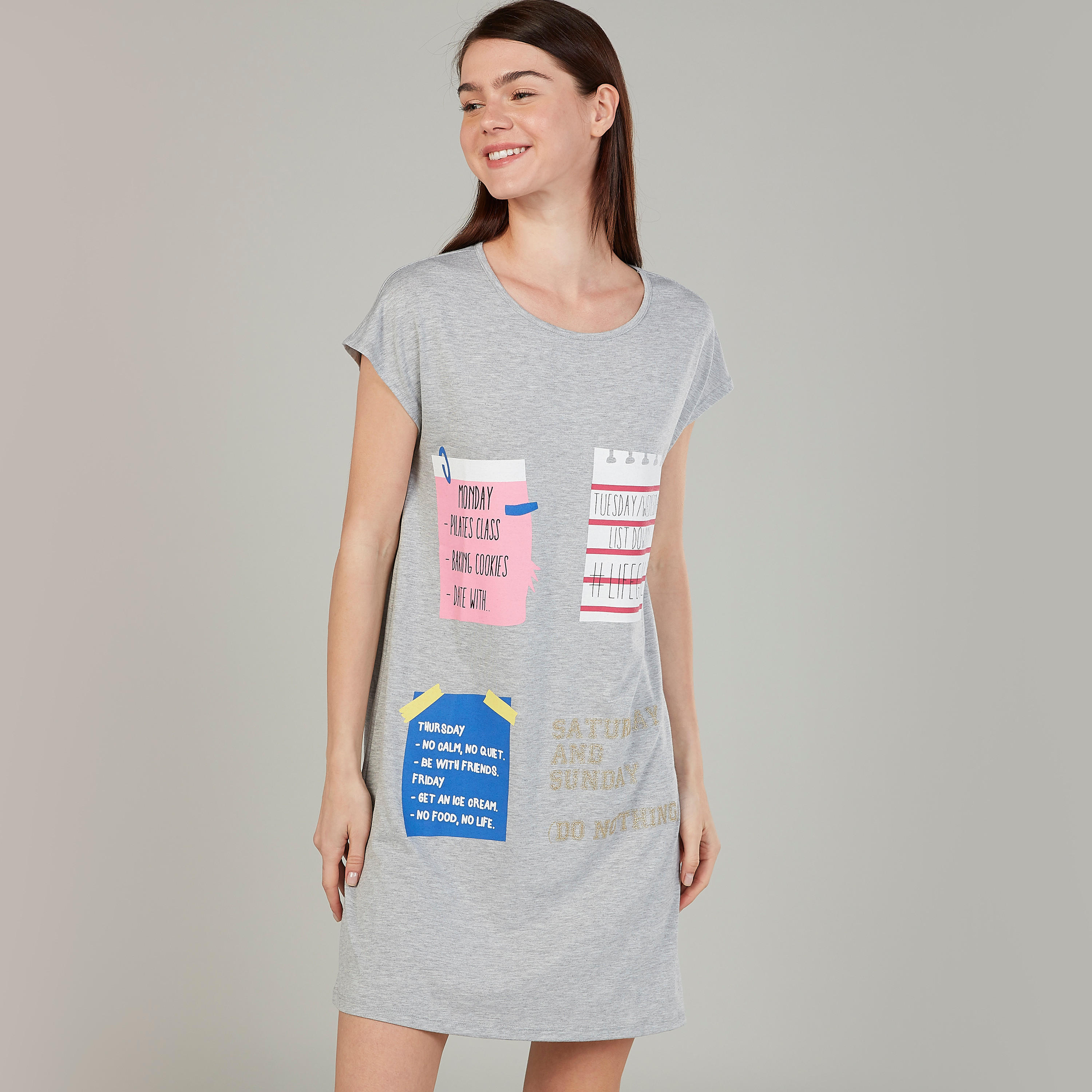 فستان نوم بياقة مستديرة وأكمام قصيرة وطبعات-women-clothing-nightwear-nighties-image-1