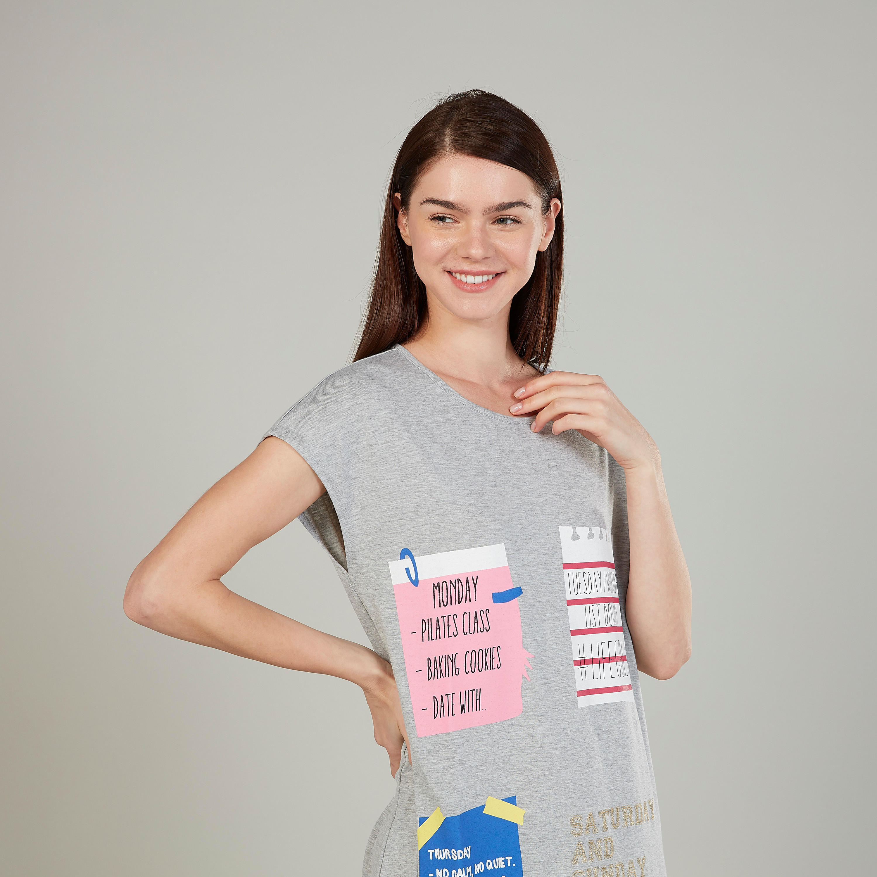 فستان نوم بياقة مستديرة وأكمام قصيرة وطبعات-women-clothing-nightwear-nighties-image-3
