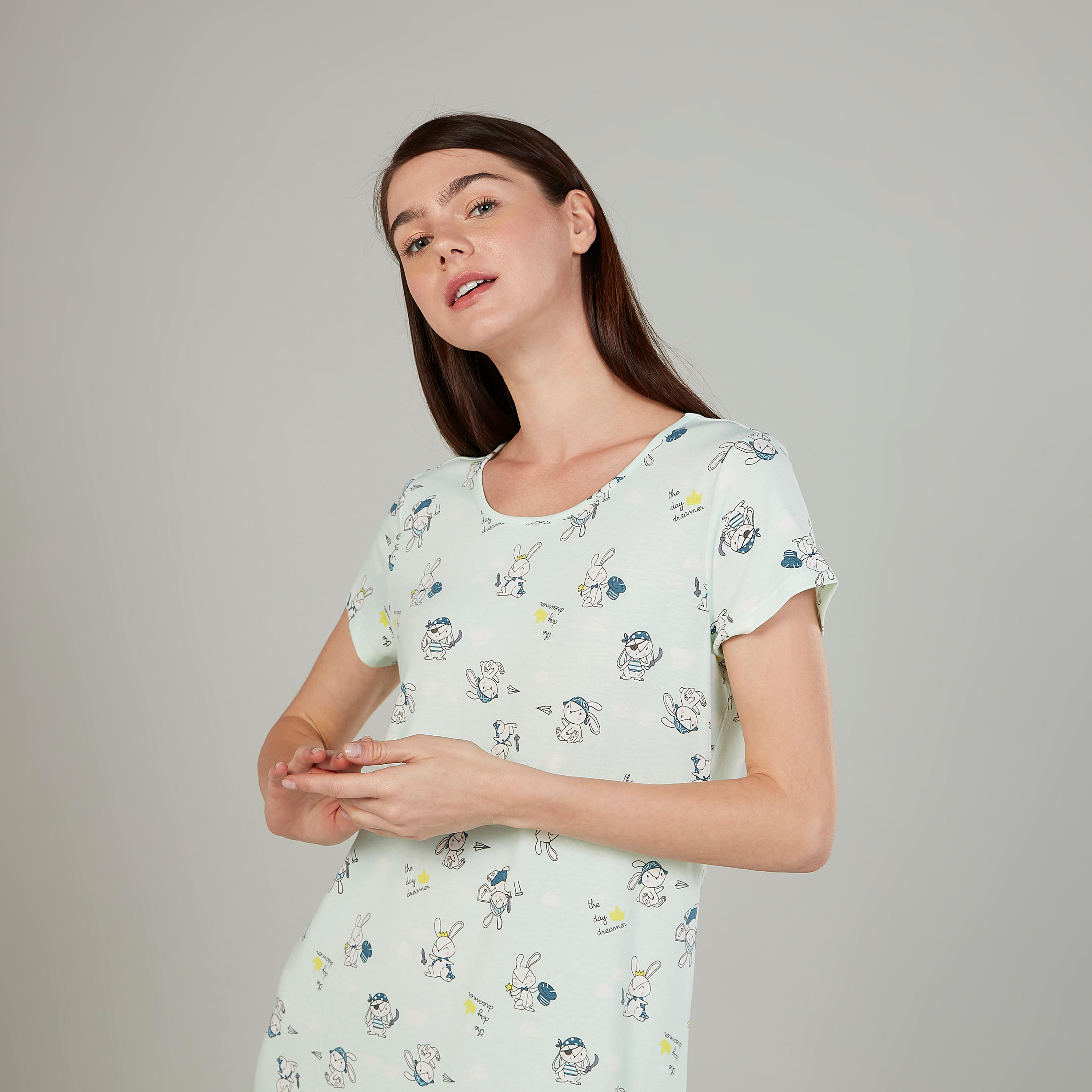 فستان نوم بياقة مستديرة وأكمام قصيرة وطبعات-women-clothing-nightwear-nighties-image-3