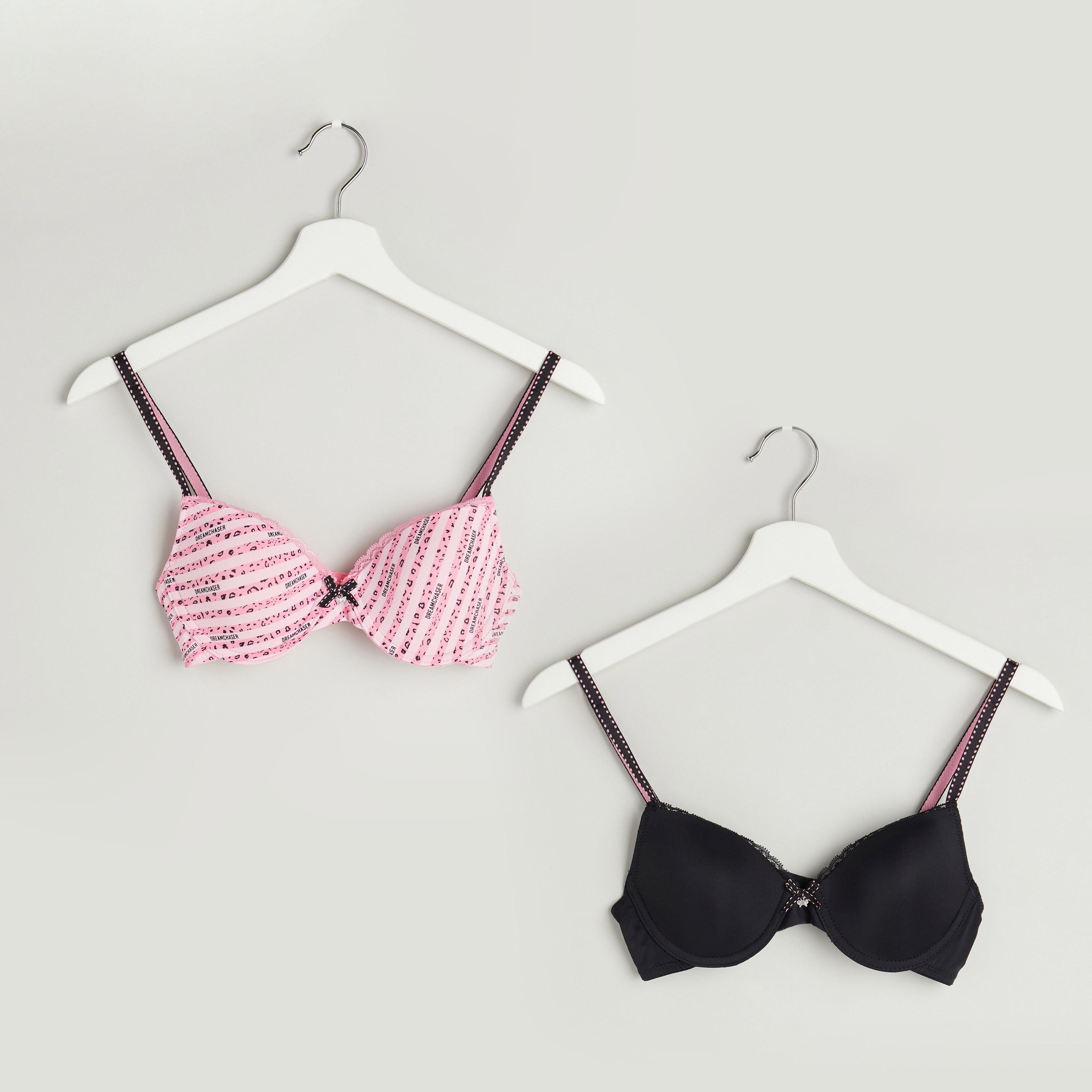 صدريّة تيشيرت مبطنة متنوعة بمشبك إغلاق - طقم من قطعتين متنوعتين-women-clothing-lingerie-bras-image-1