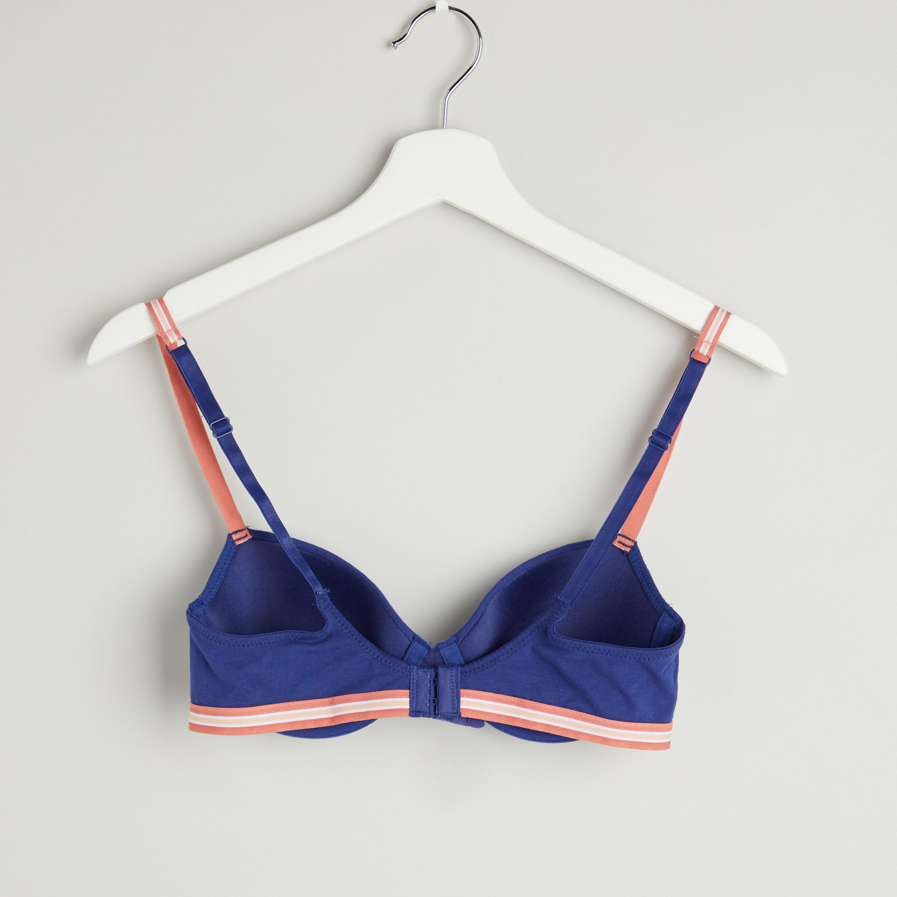 صدريّة تيشيرت متنوعة بمشبك إغلاق - طقم من قطعتين متنوعتين-women-clothing-lingerie-bras-image-1