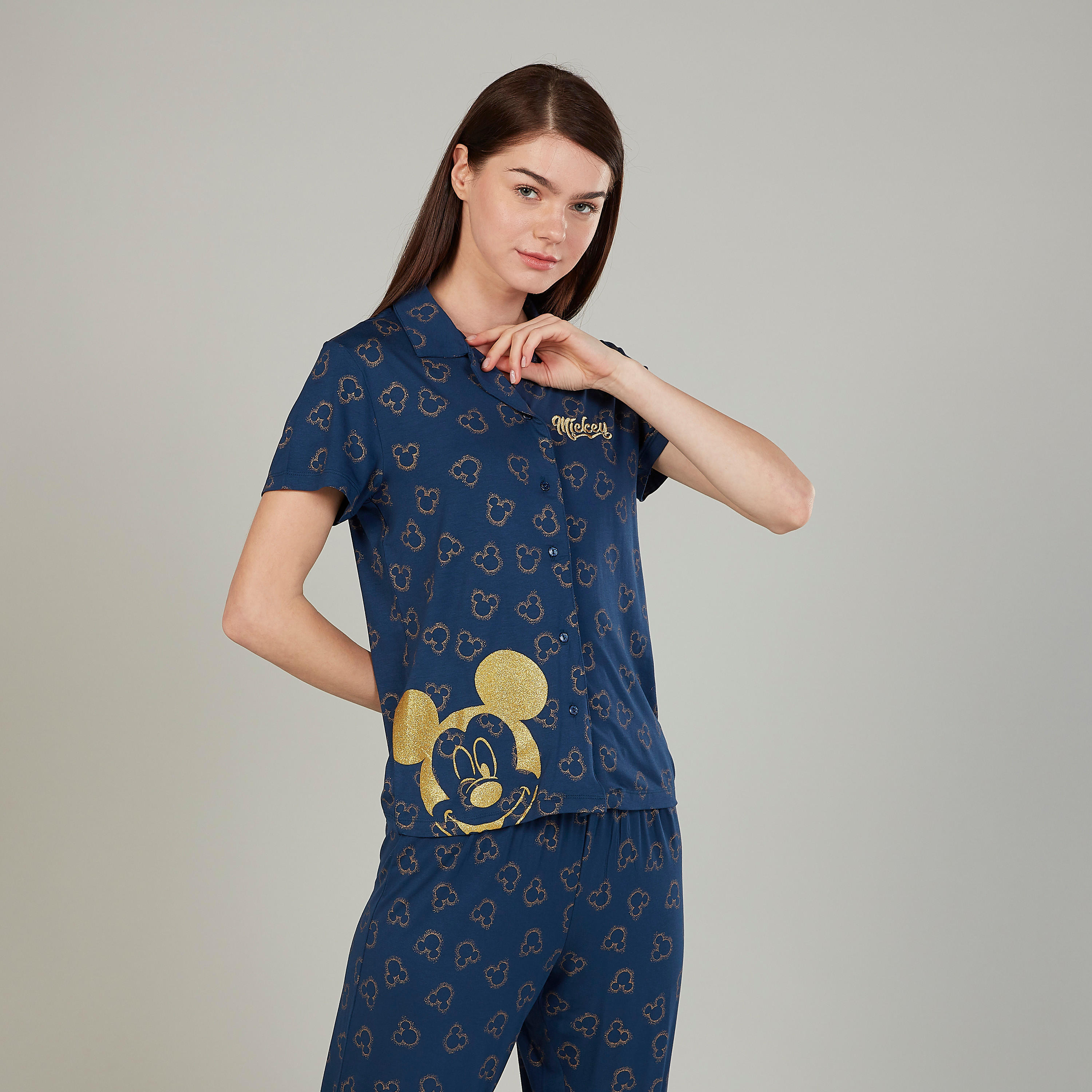 طقم بنطلون بيجاما وقميص بطبعات من ميكي ماوس-women-clothing-nightwear-pyjamas-longsets-image-2